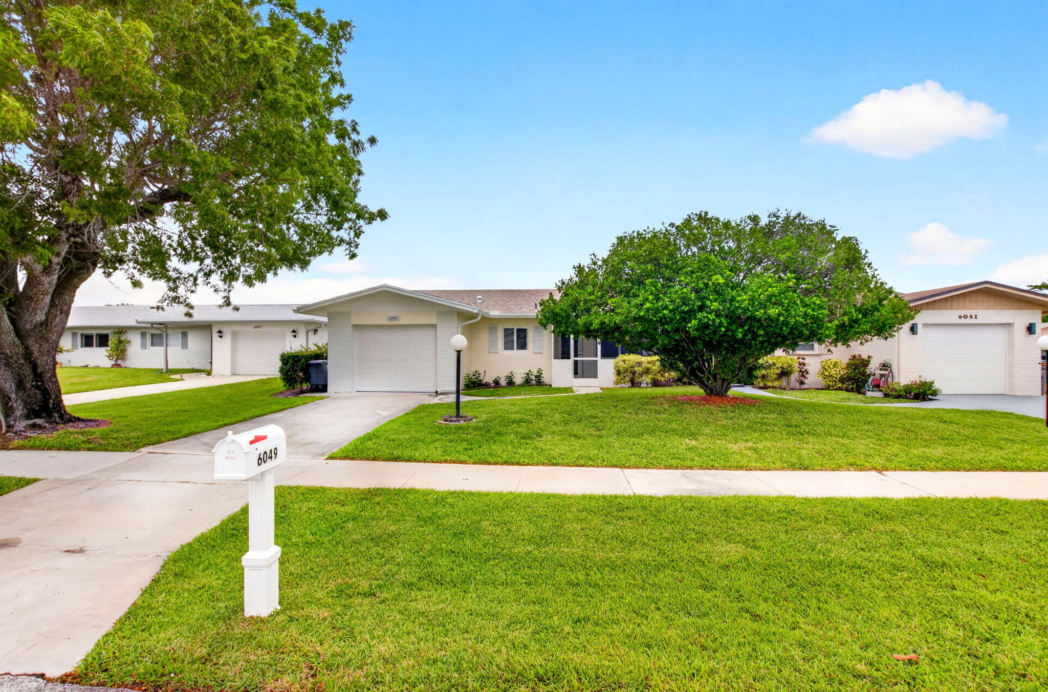 DELRAY VILLAS 2 - Residential