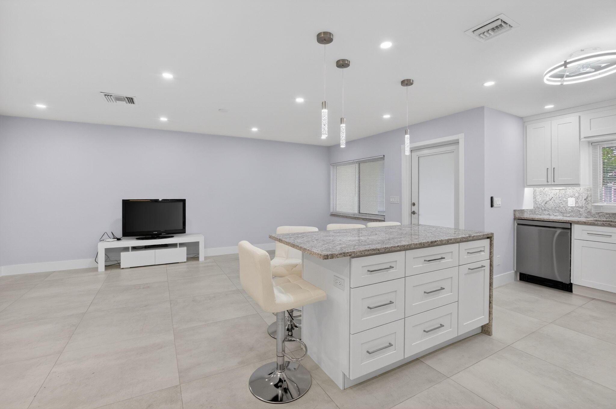 DELRAY VILLAS 2 - Residential