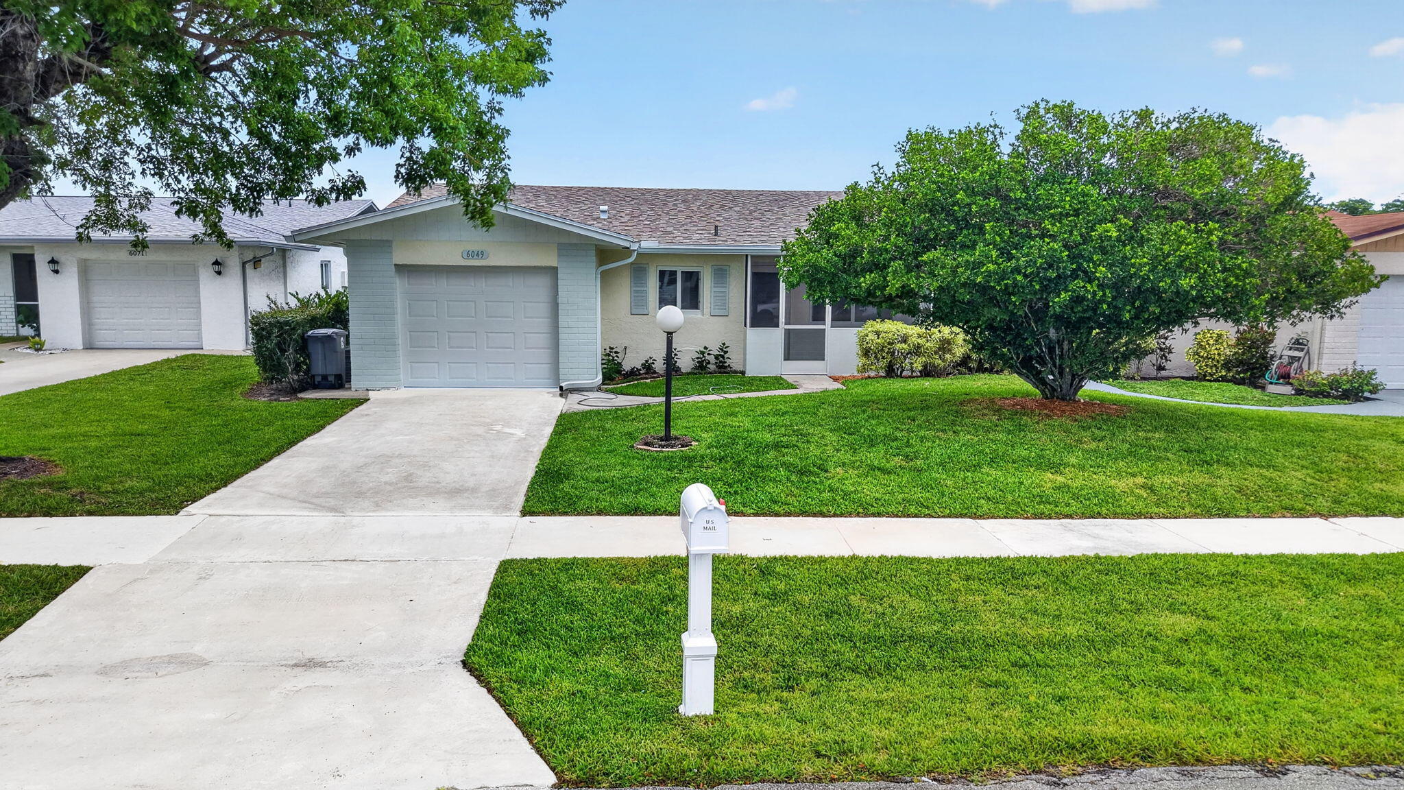 DELRAY VILLAS 2 - Residential