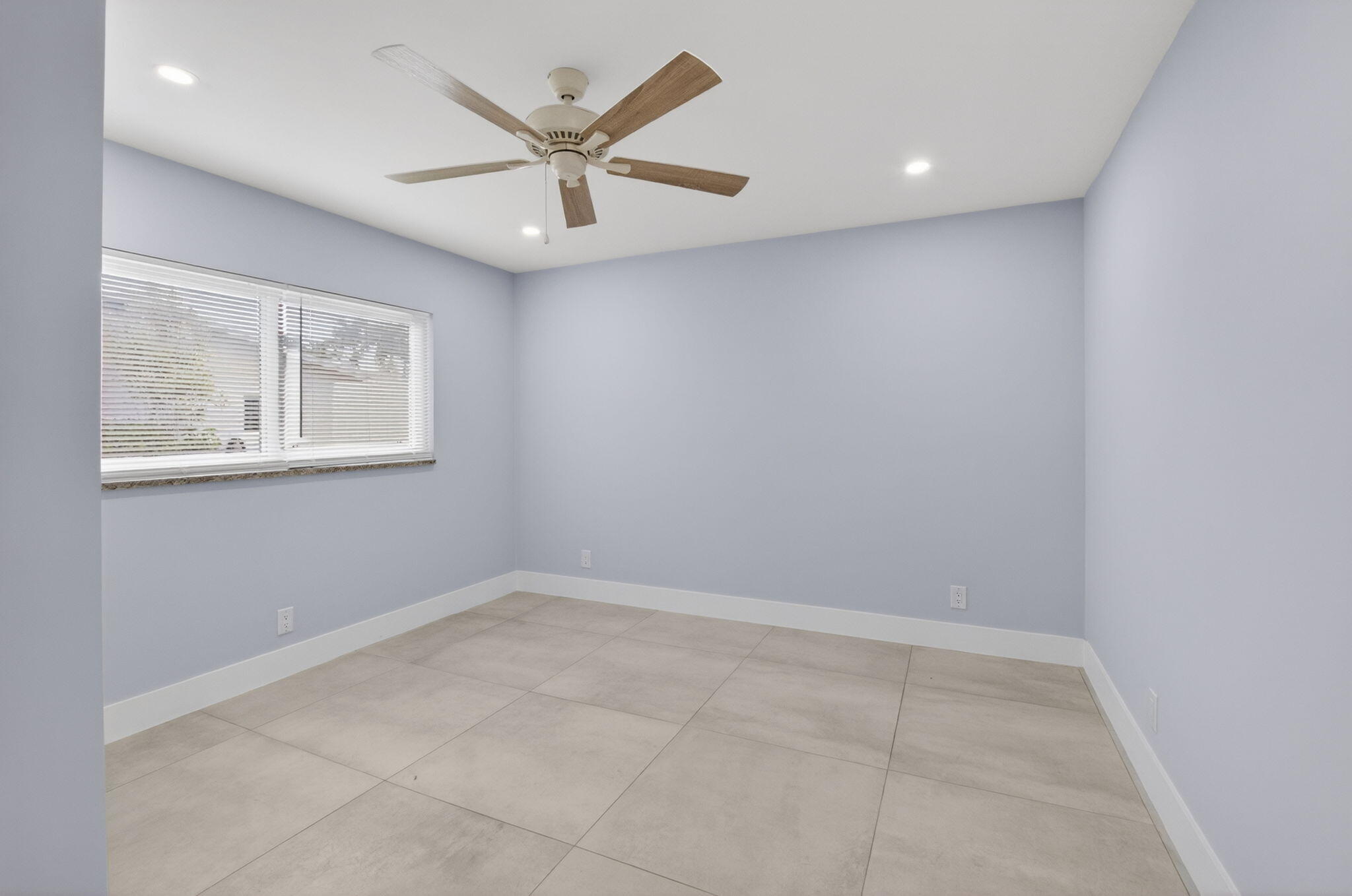 DELRAY VILLAS 2 - Residential