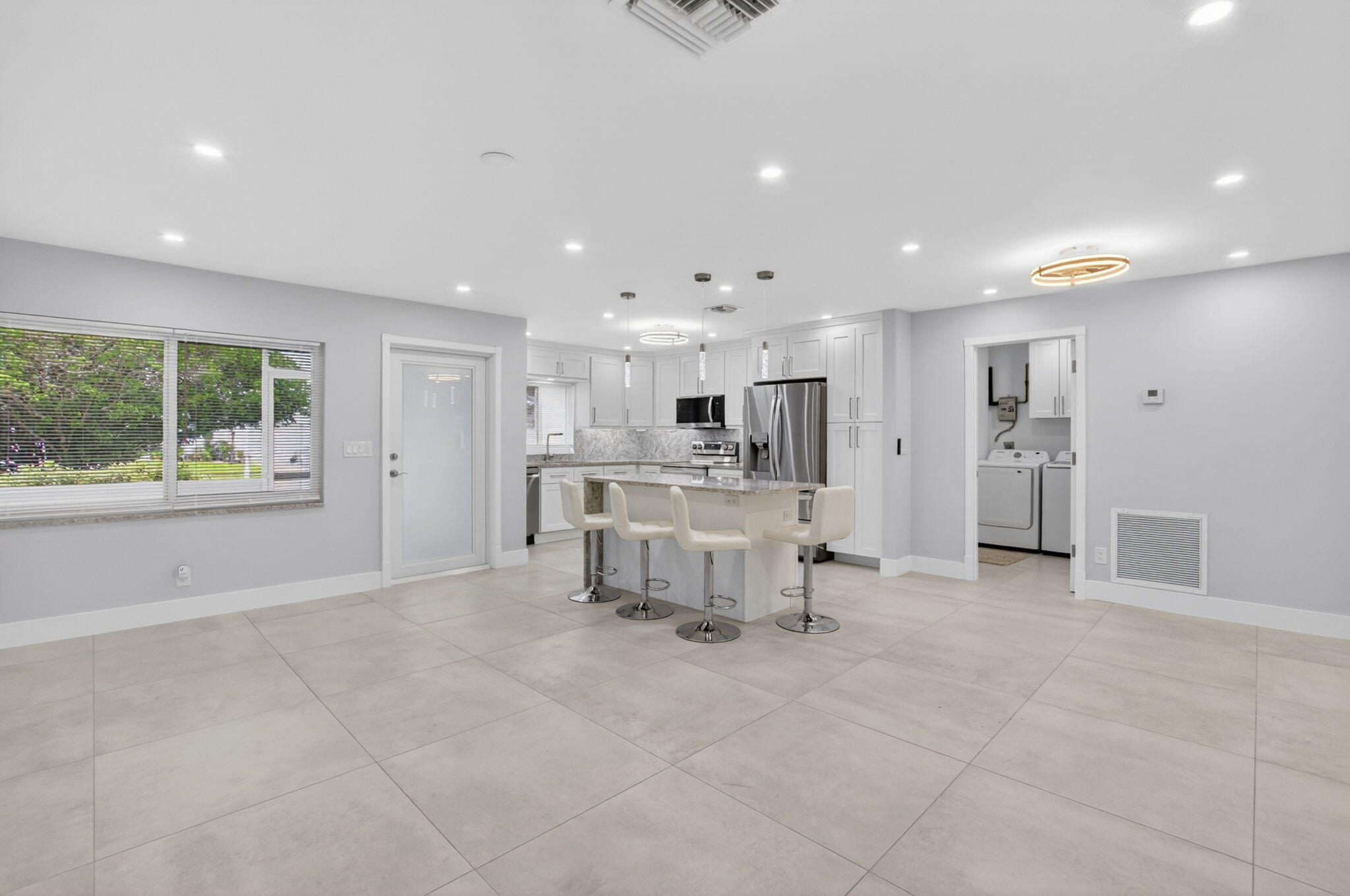 DELRAY VILLAS 2 - Residential
