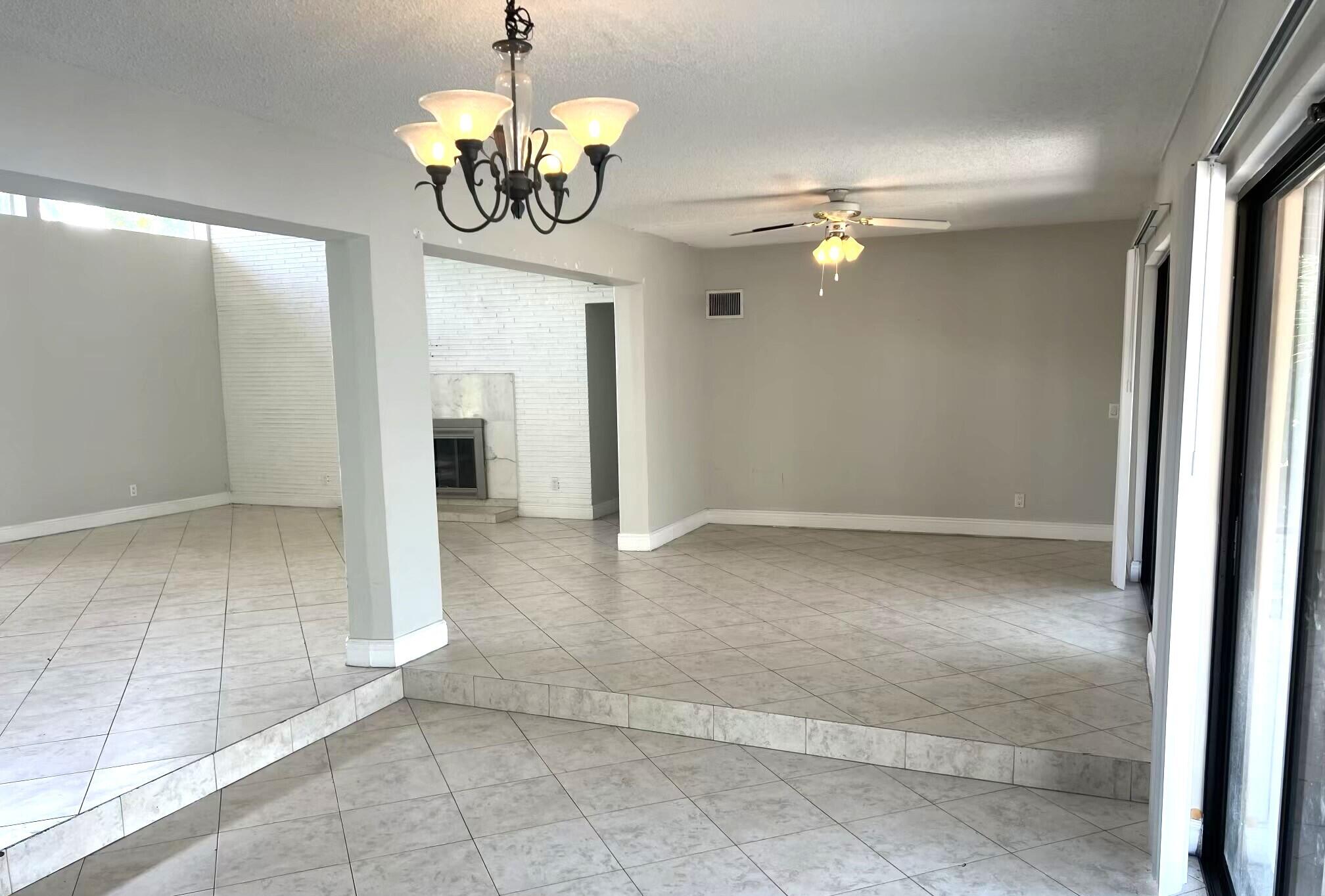 WINFIELD PARK UNIT 2 - Residential