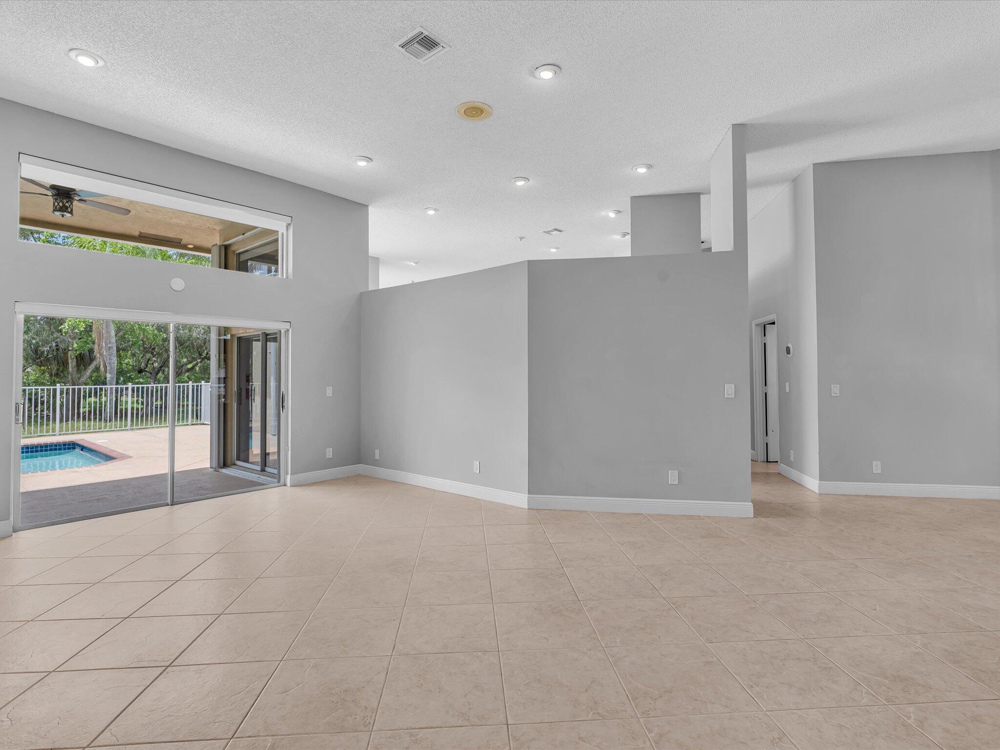 GLEN OAKS - Residential Lease