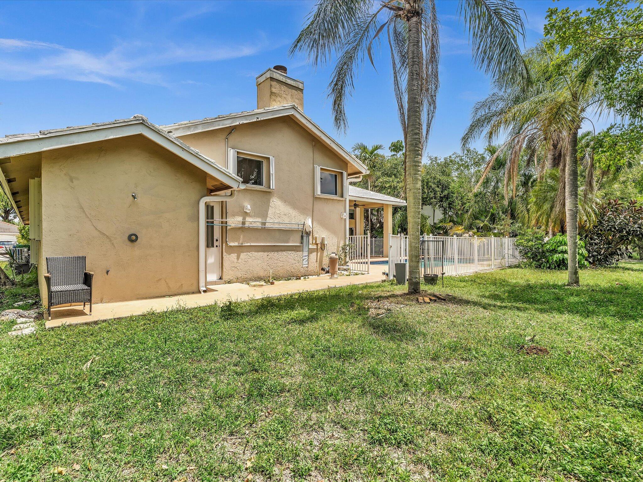 GLEN OAKS - Residential Lease
