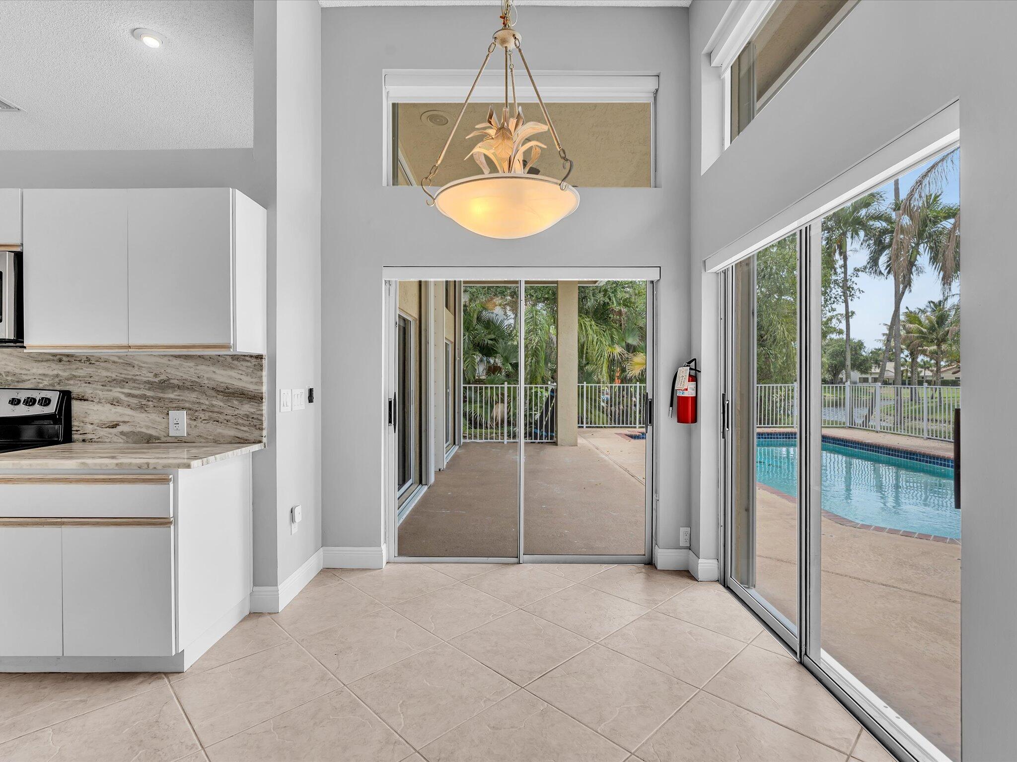 GLEN OAKS - Residential Lease