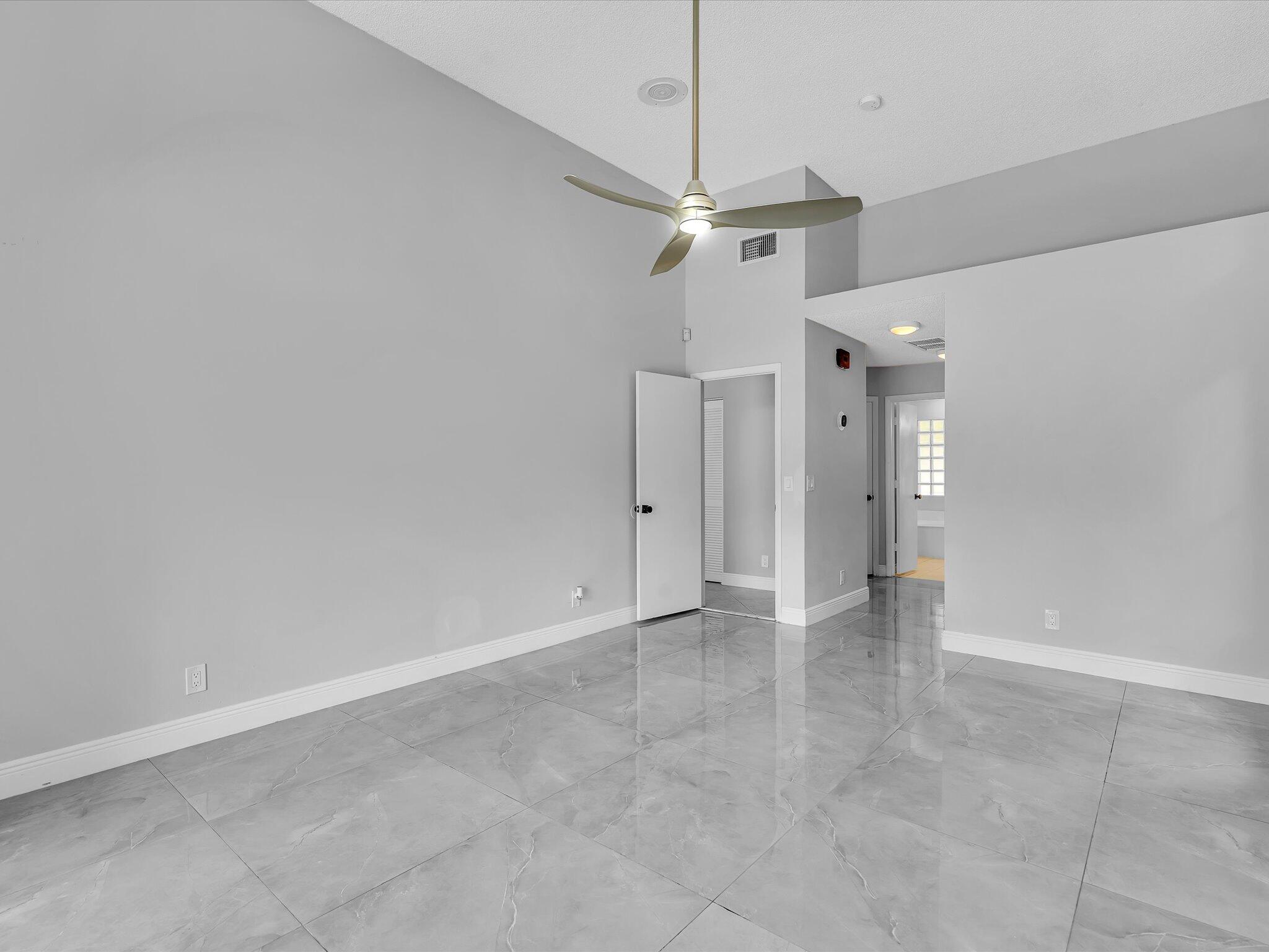 GLEN OAKS - Residential Lease