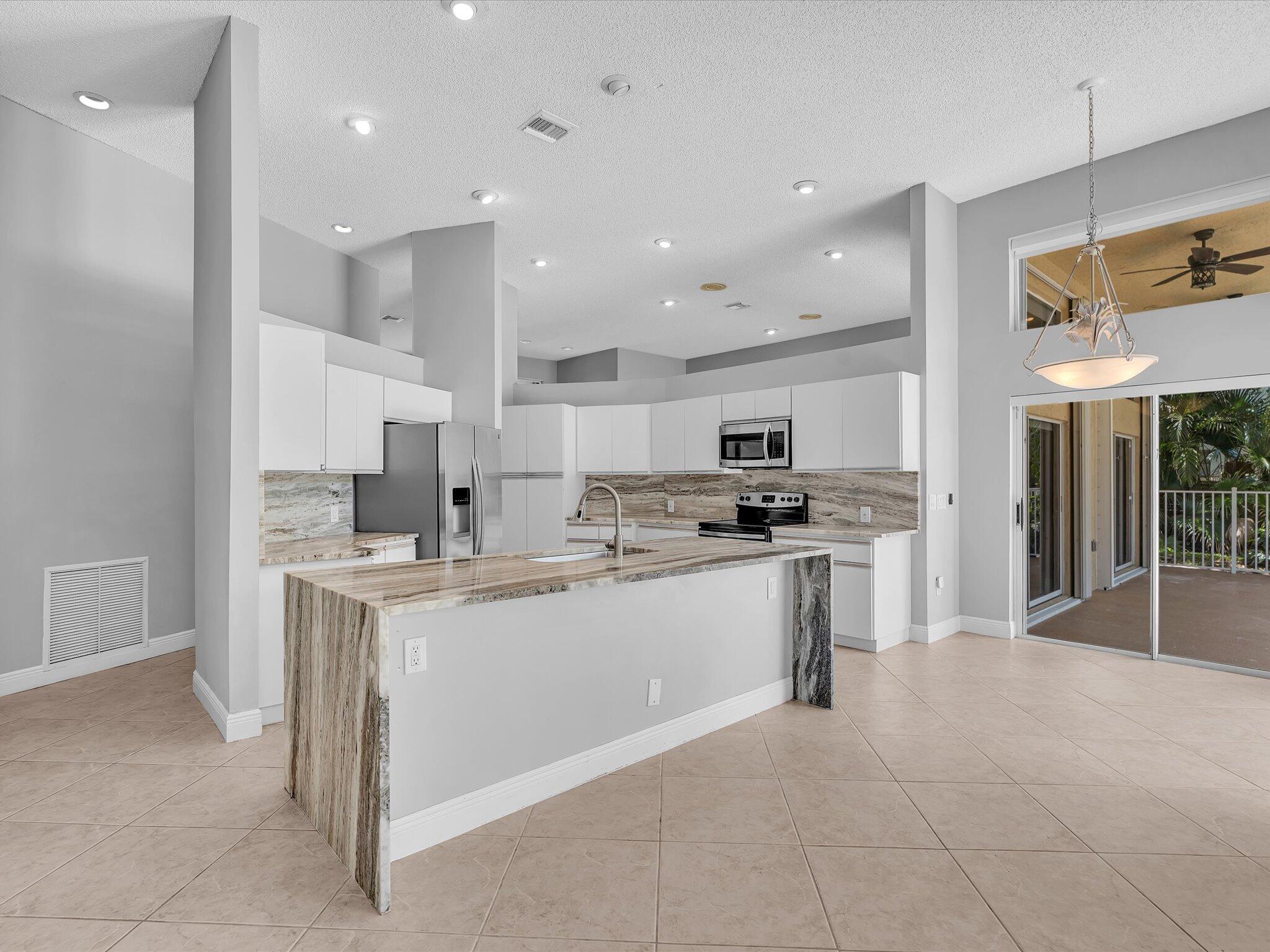 GLEN OAKS - Residential Lease