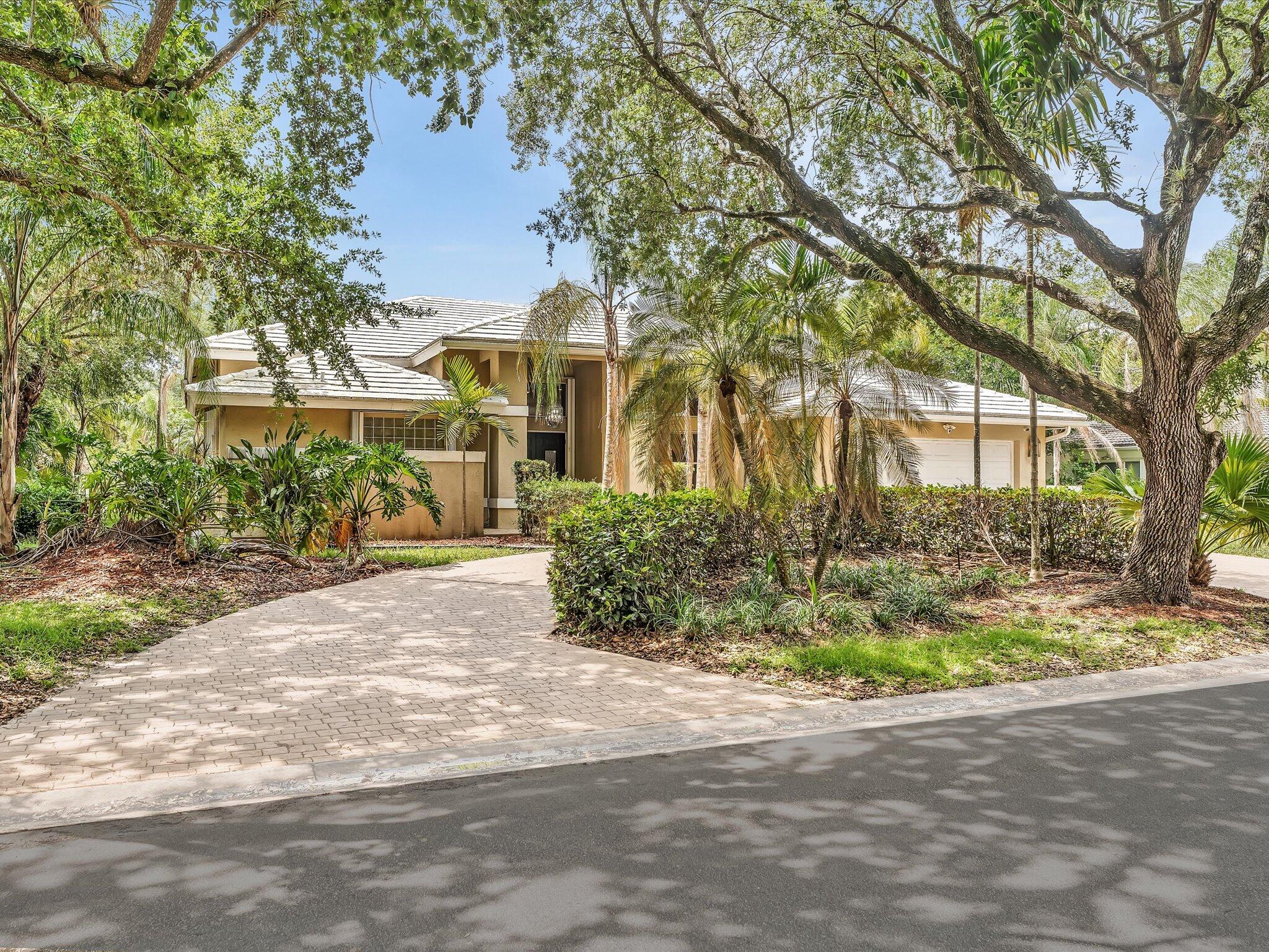 GLEN OAKS - Residential Lease