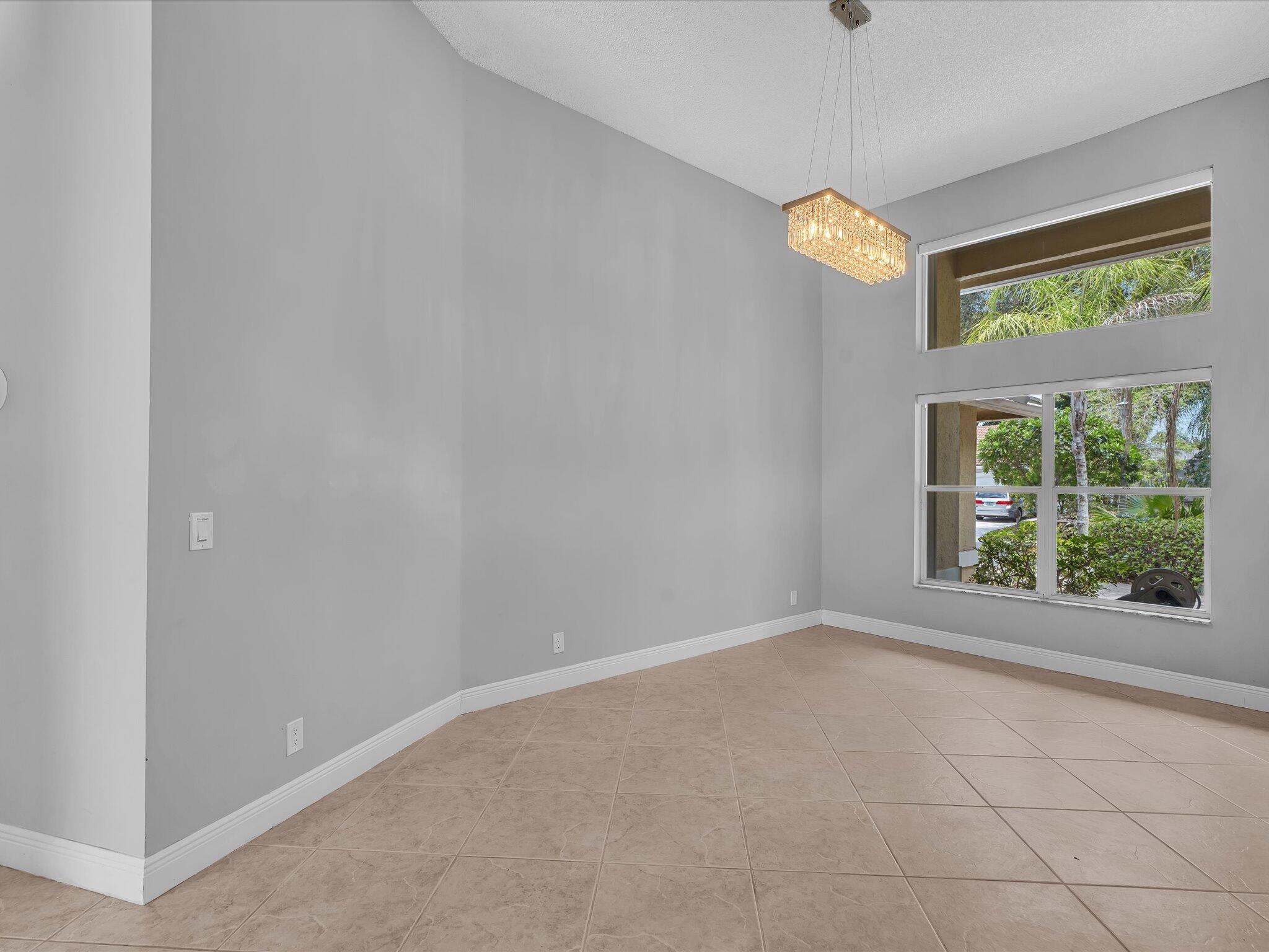 GLEN OAKS - Residential Lease