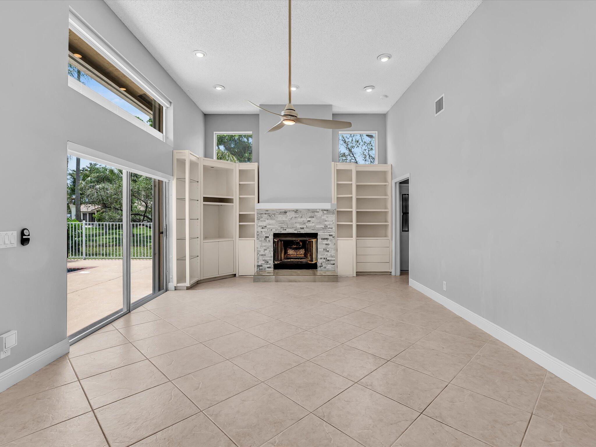 GLEN OAKS - Residential Lease