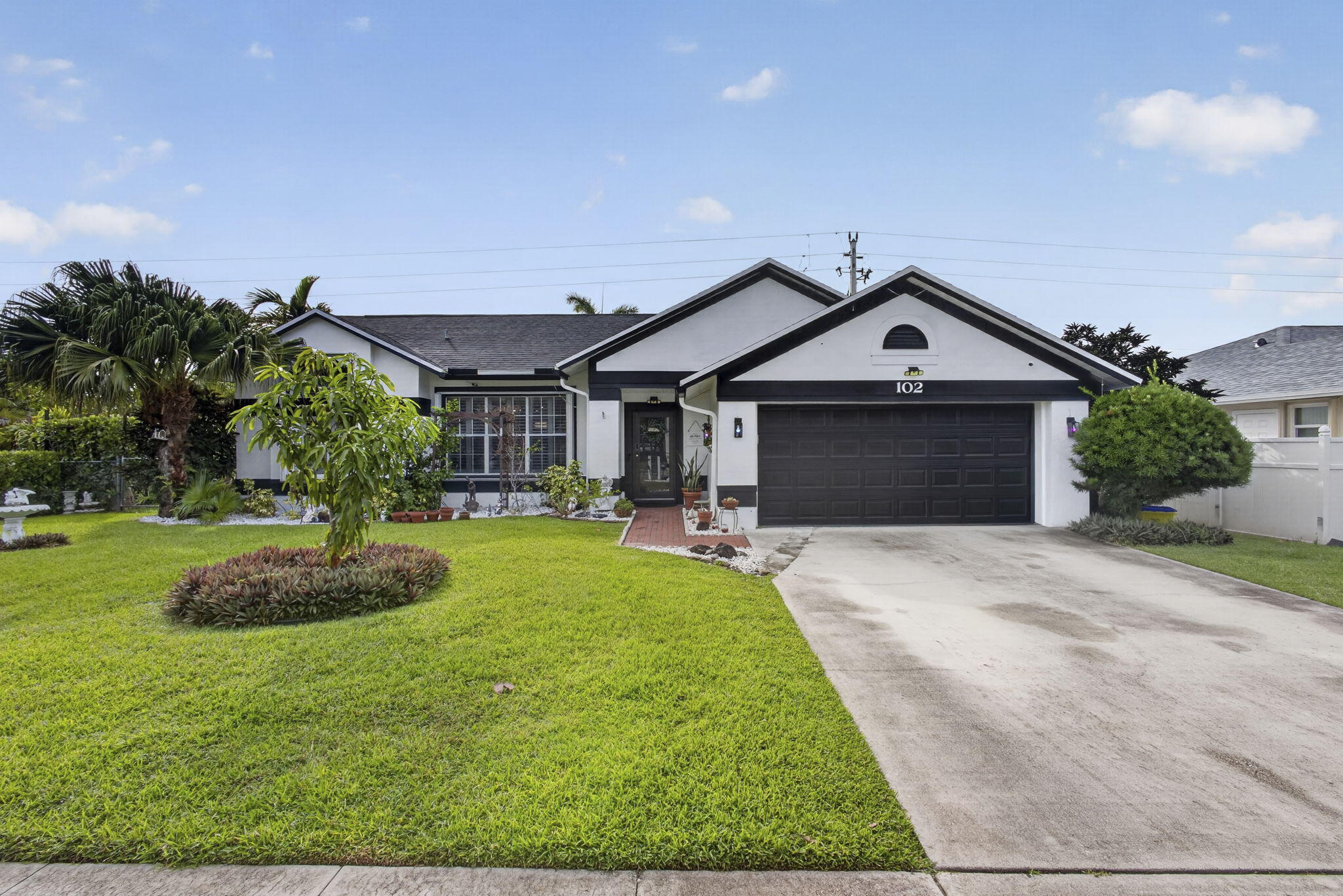 ROYAL PINES EST - Residential