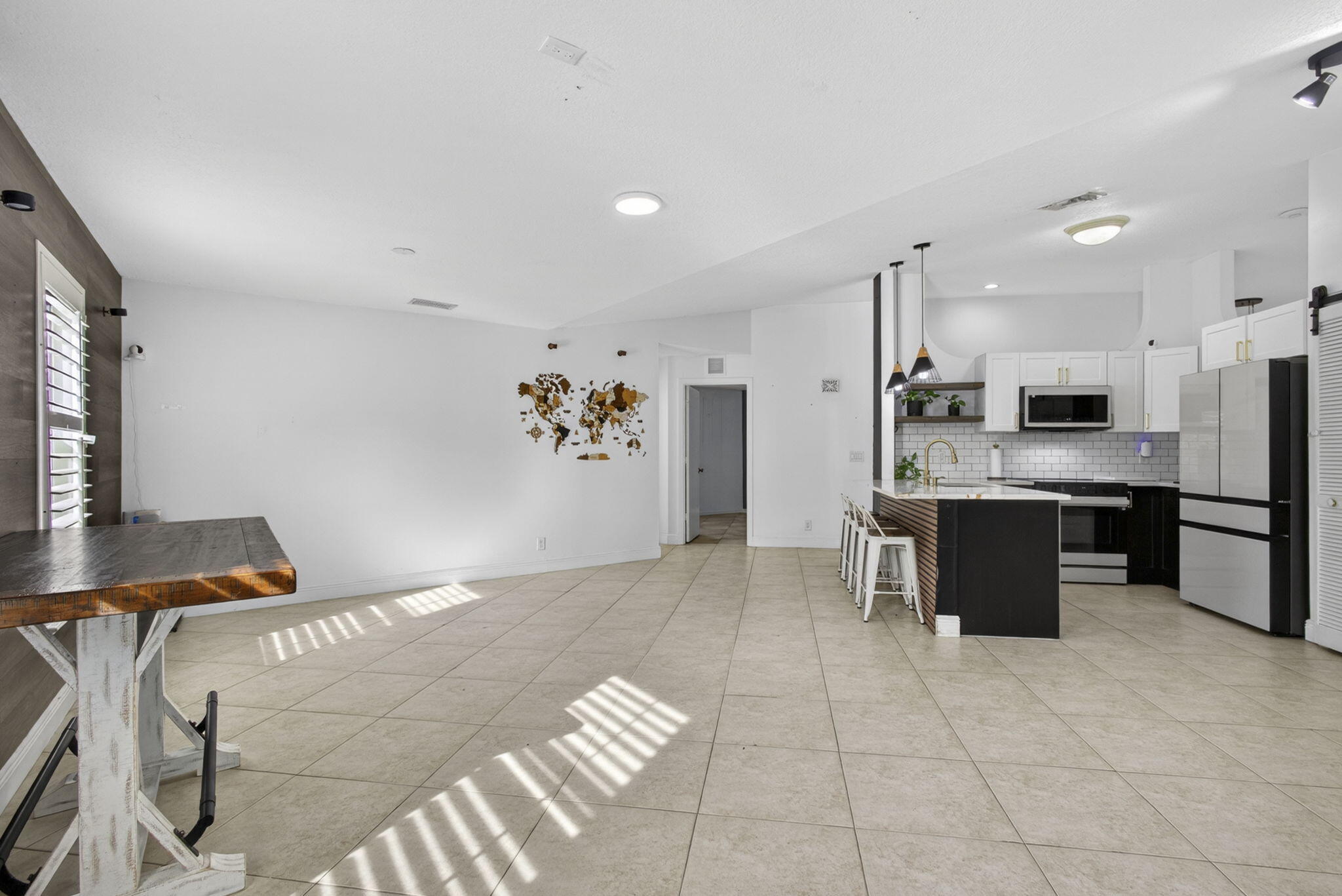 ROYAL PINES EST - Residential