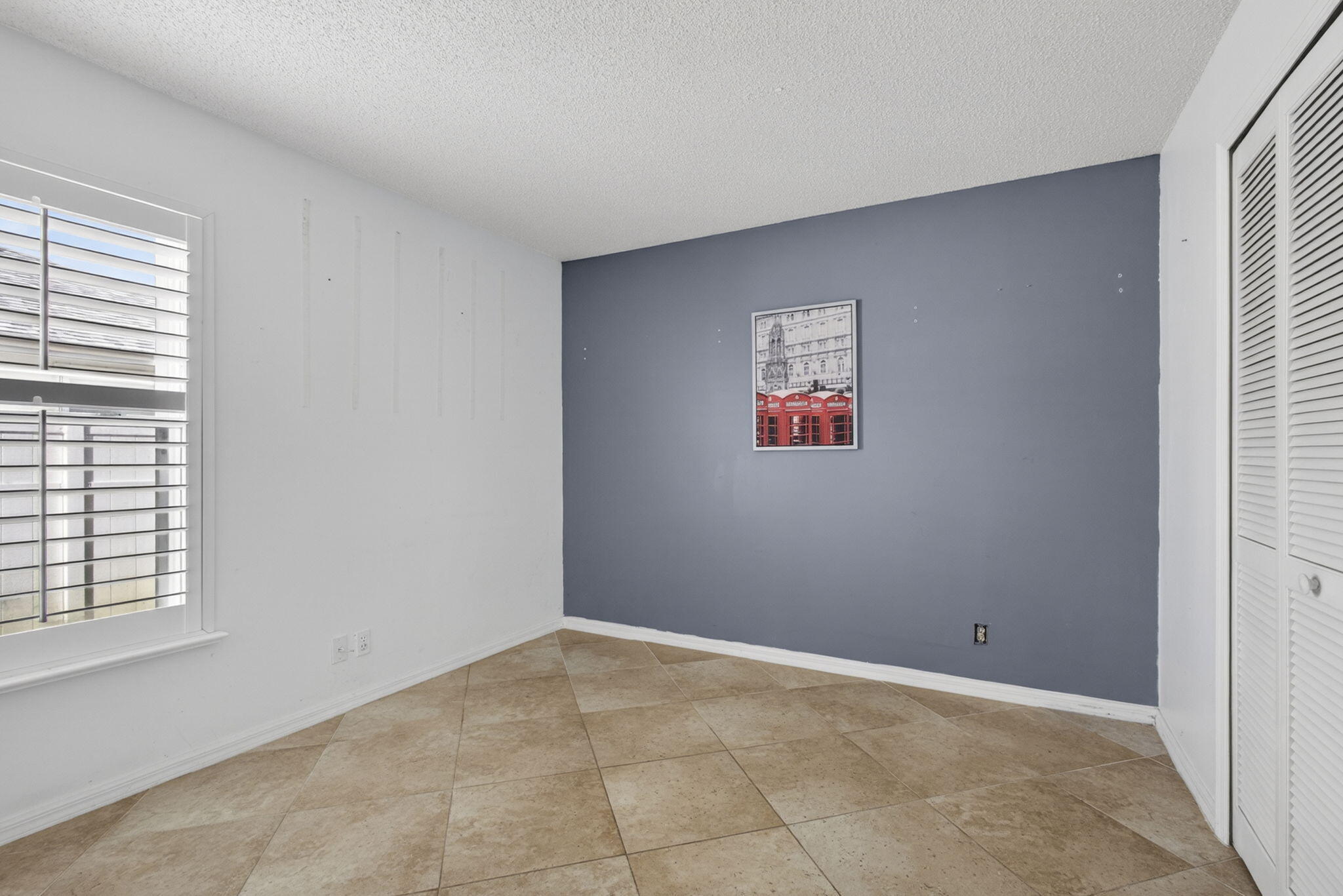 ROYAL PINES EST - Residential