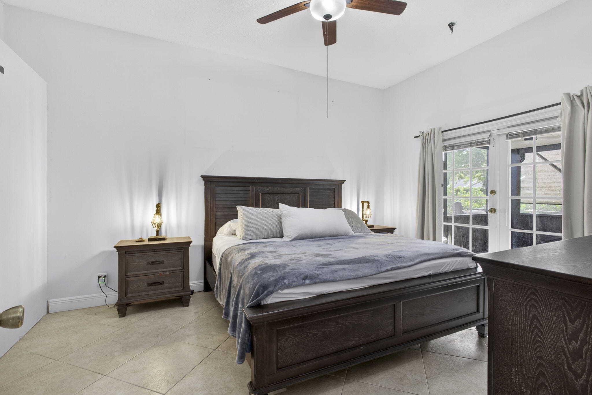 ROYAL PINES EST - Residential