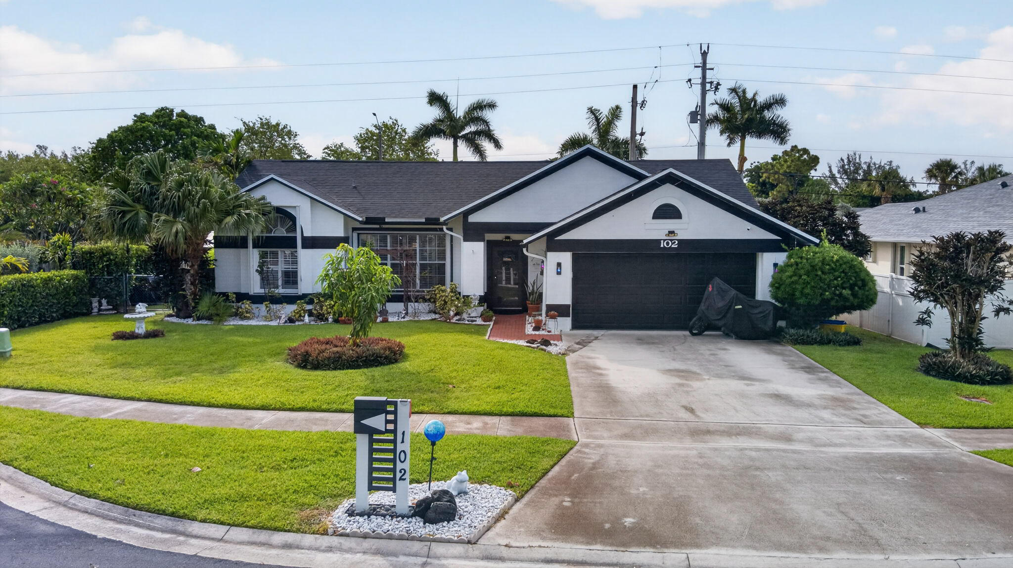 ROYAL PINES EST - Residential