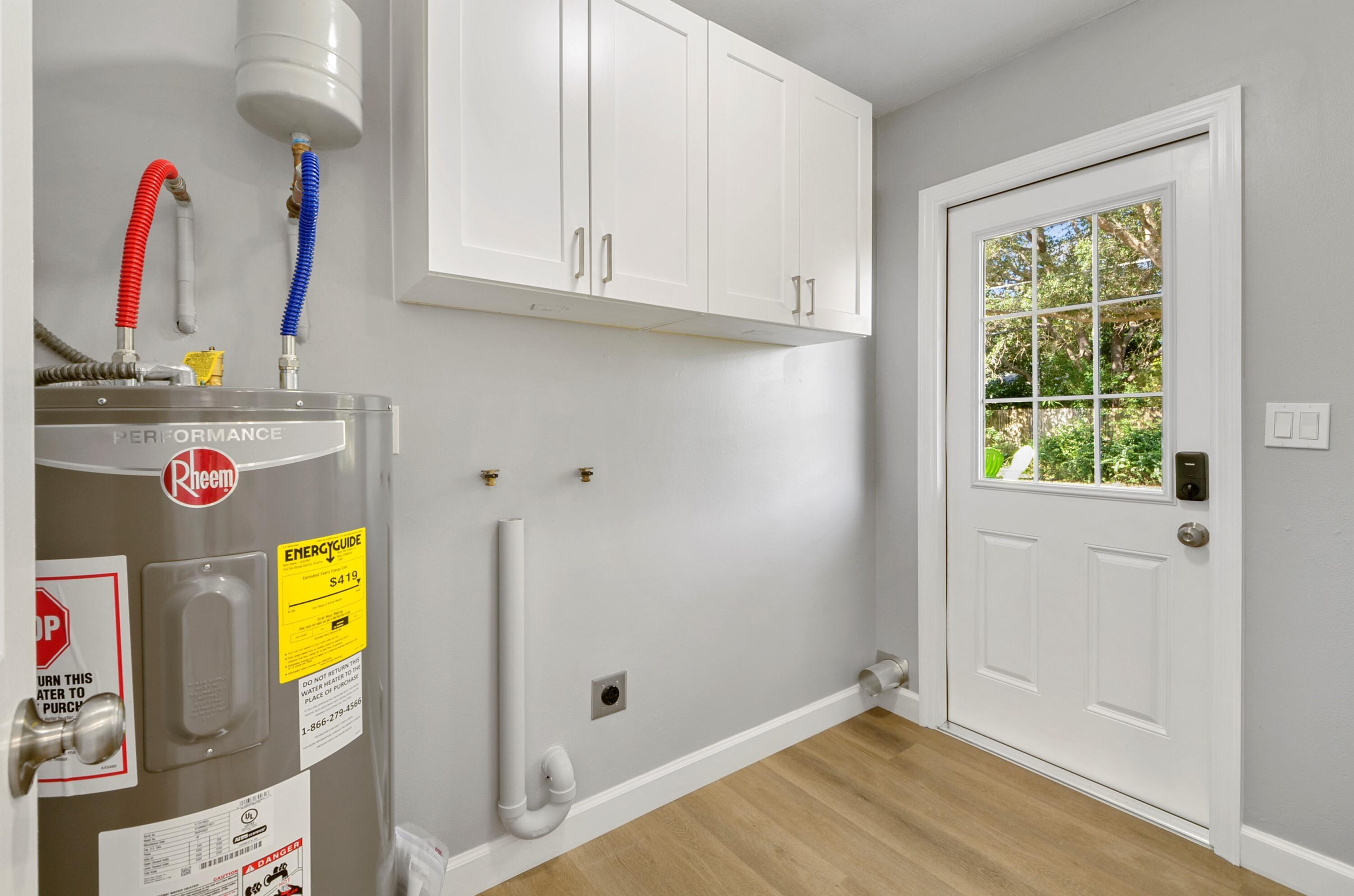 VERO LAKE ESTATES UNIT H - Residential