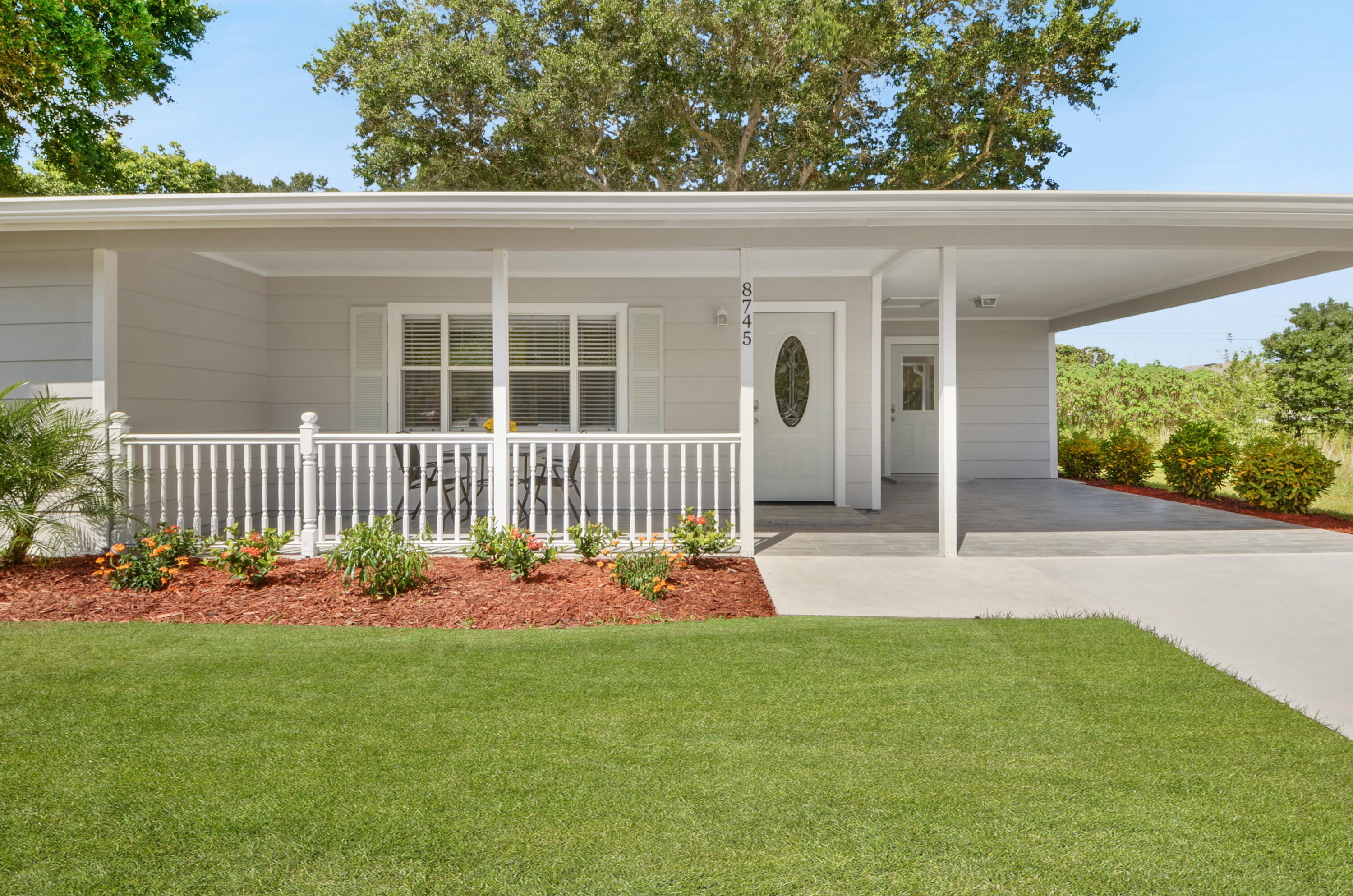 VERO LAKE ESTATES UNIT H - Residential