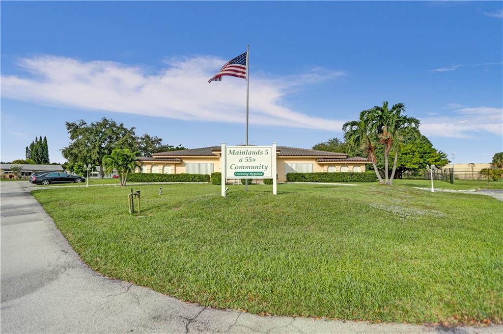 Mainlands Of Tamarac Lake - Residential