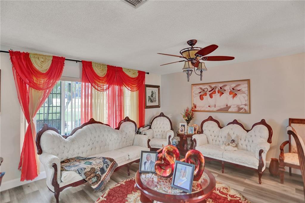 Mainlands Of Tamarac Lake - Residential