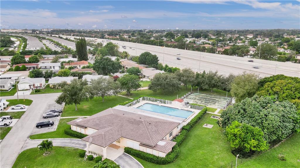 Mainlands Of Tamarac Lake - Residential