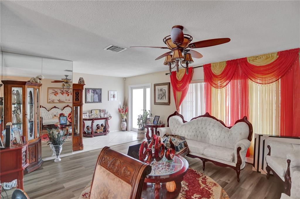 Mainlands Of Tamarac Lake - Residential