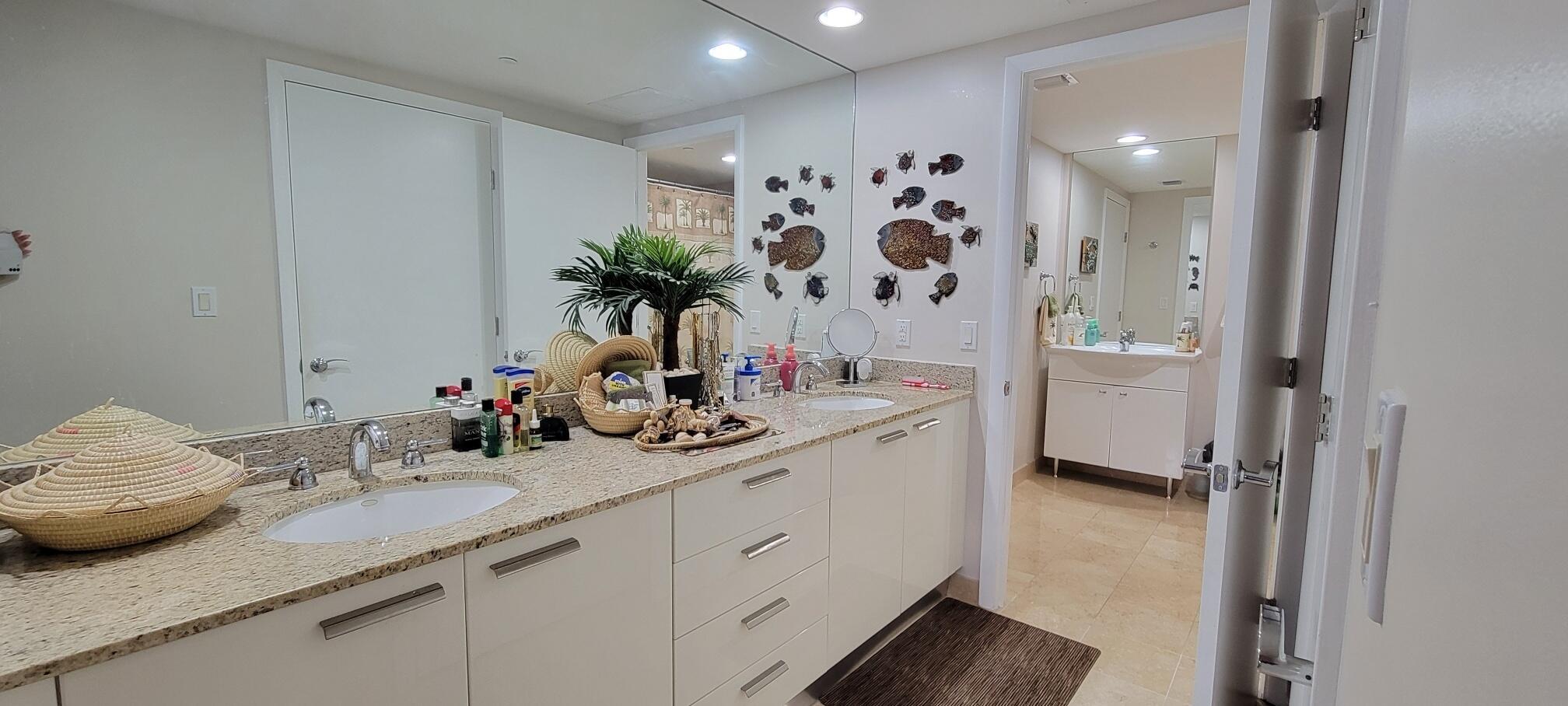 BEACH CLUB CONDO - Residential