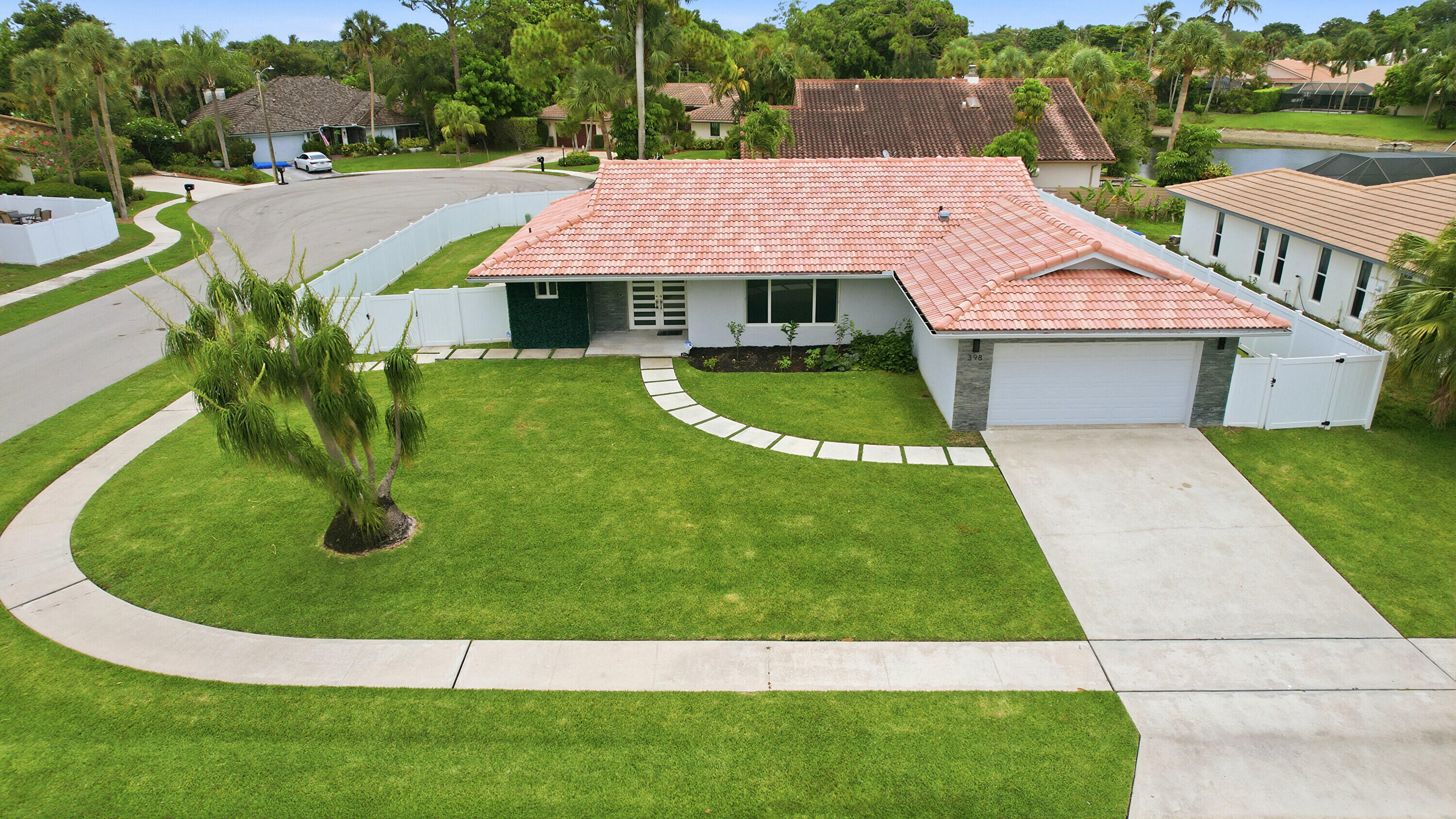 PARADISE PALMS UNIT 5 - Residential Lease