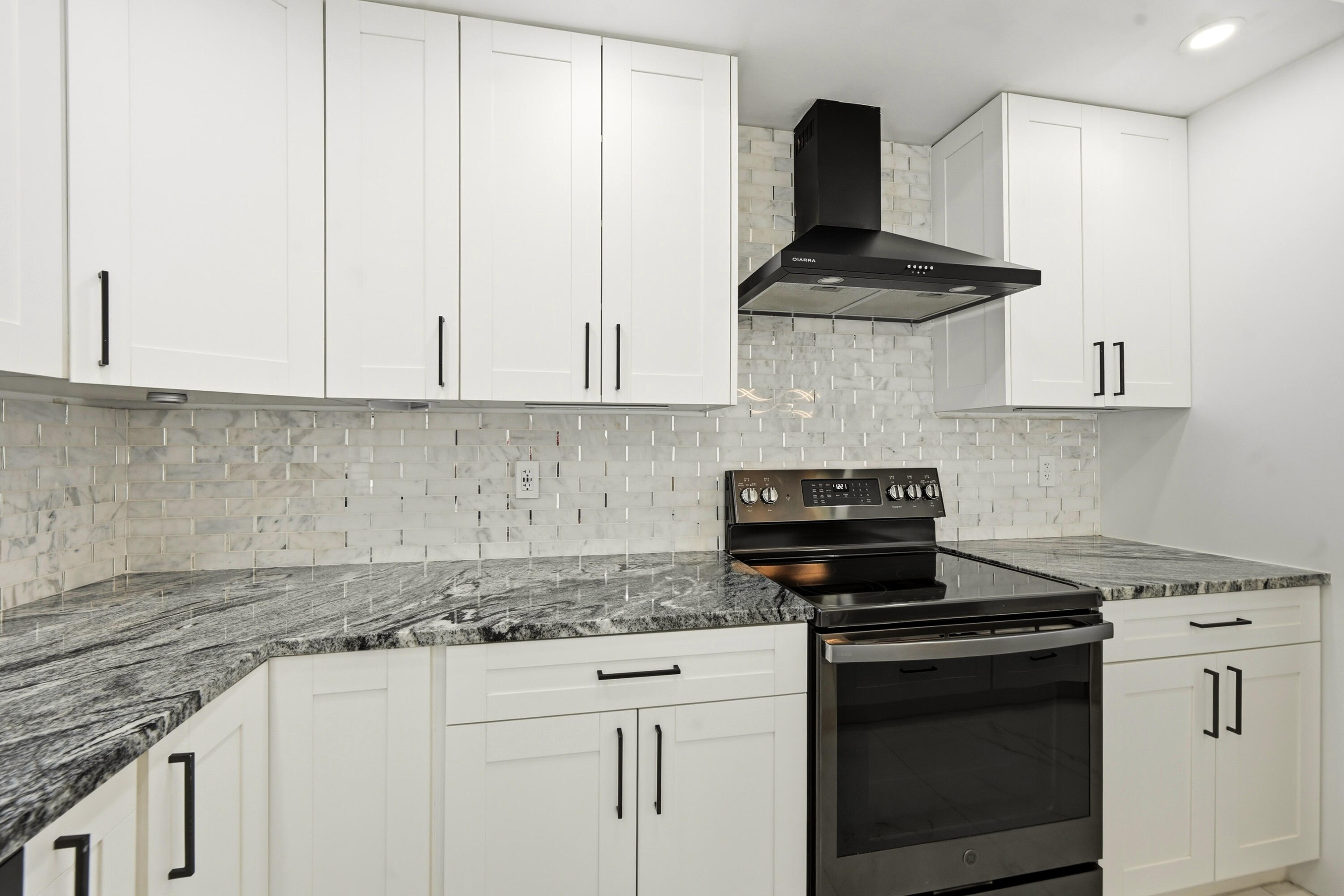PARADISE PALMS UNIT 5 - Residential Lease