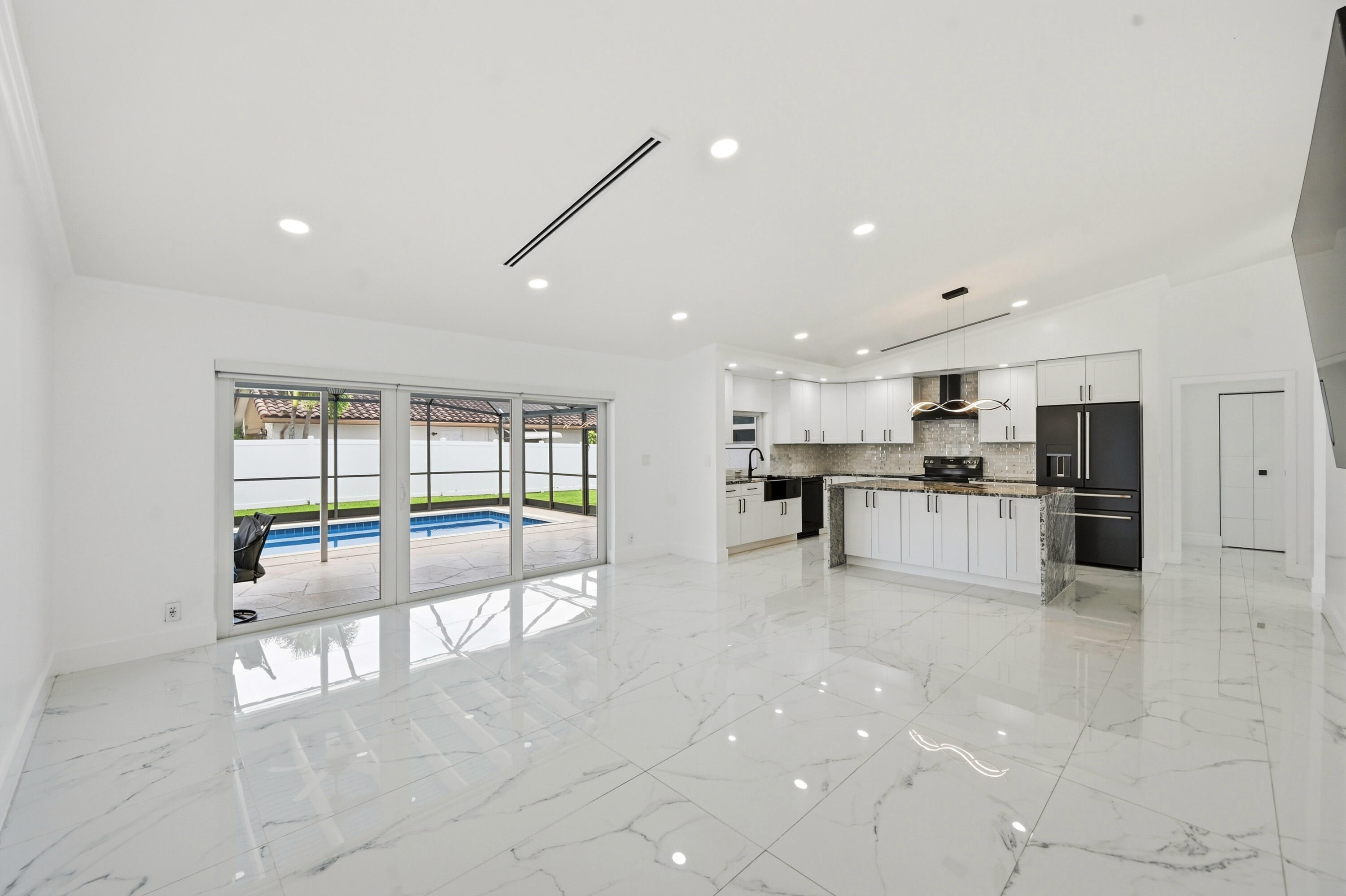 PARADISE PALMS UNIT 5 - Residential Lease