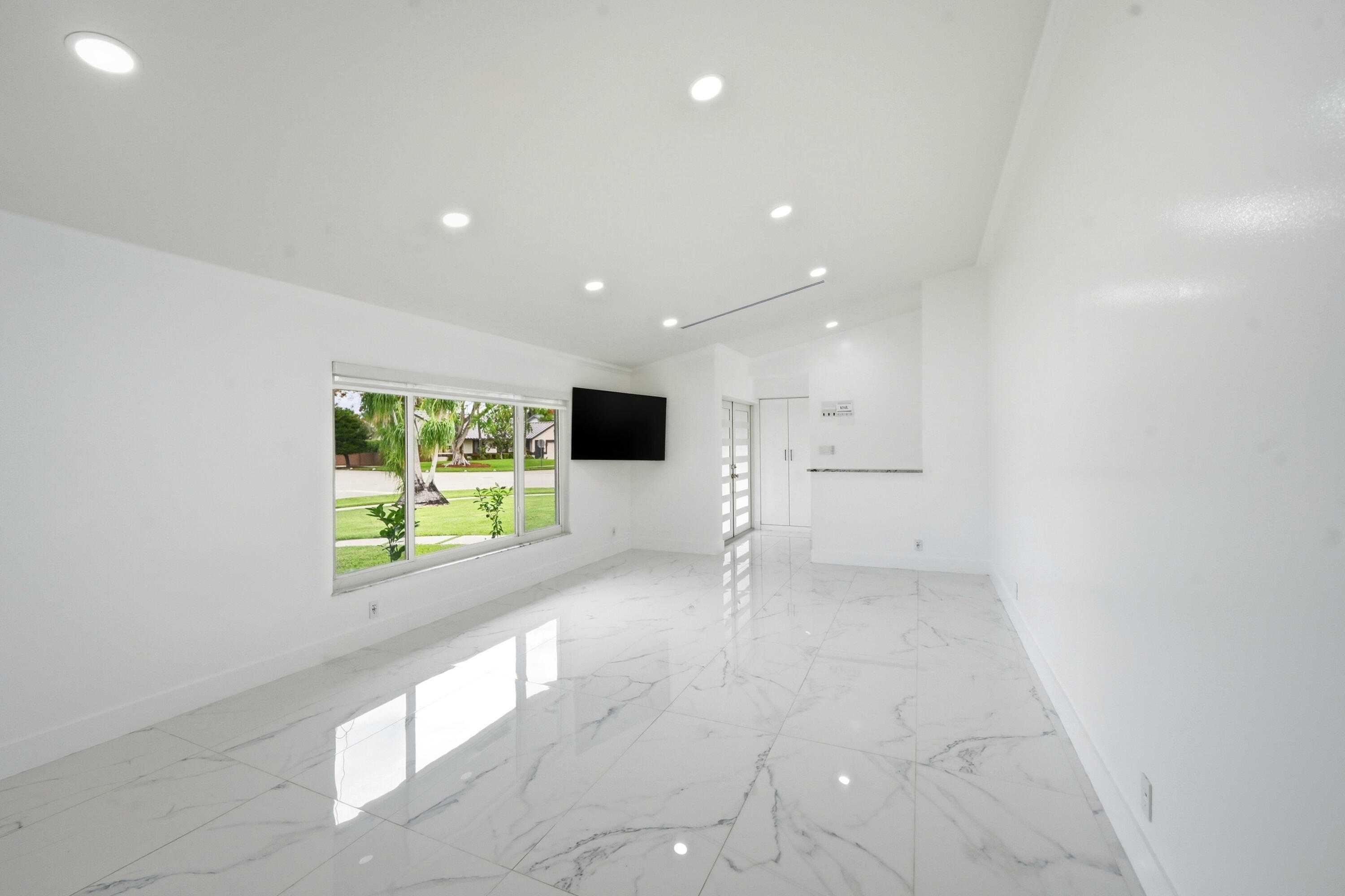 PARADISE PALMS UNIT 5 - Residential Lease