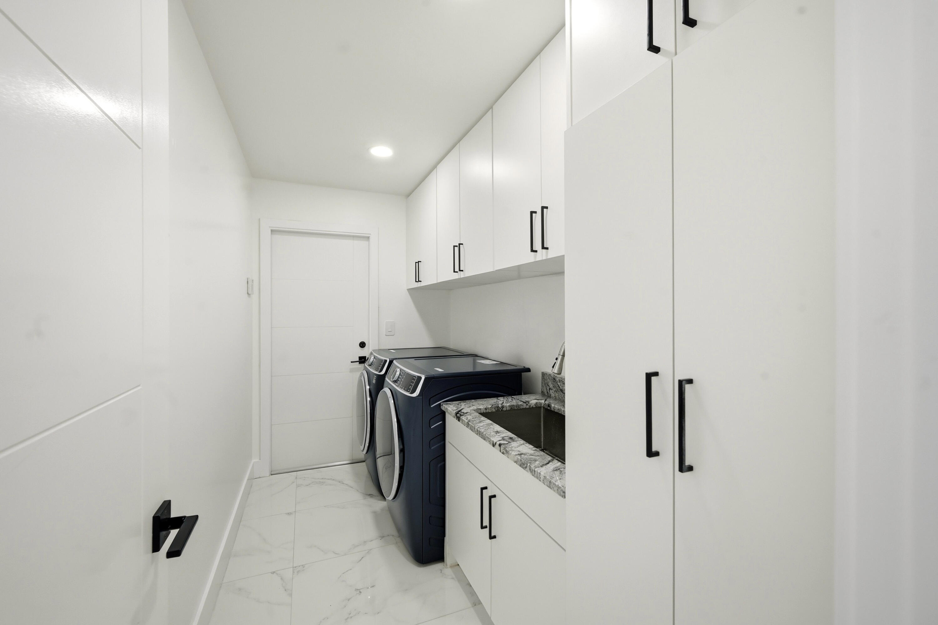 PARADISE PALMS UNIT 5 - Residential Lease