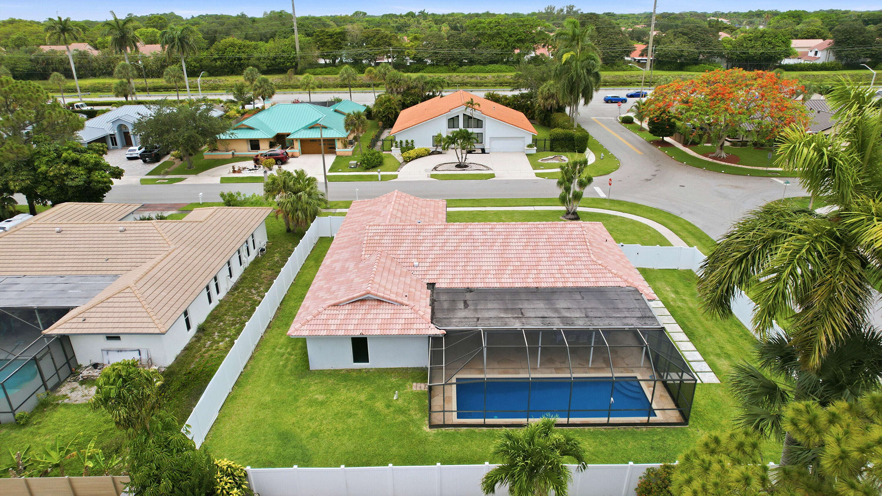 PARADISE PALMS UNIT 5 - Residential Lease