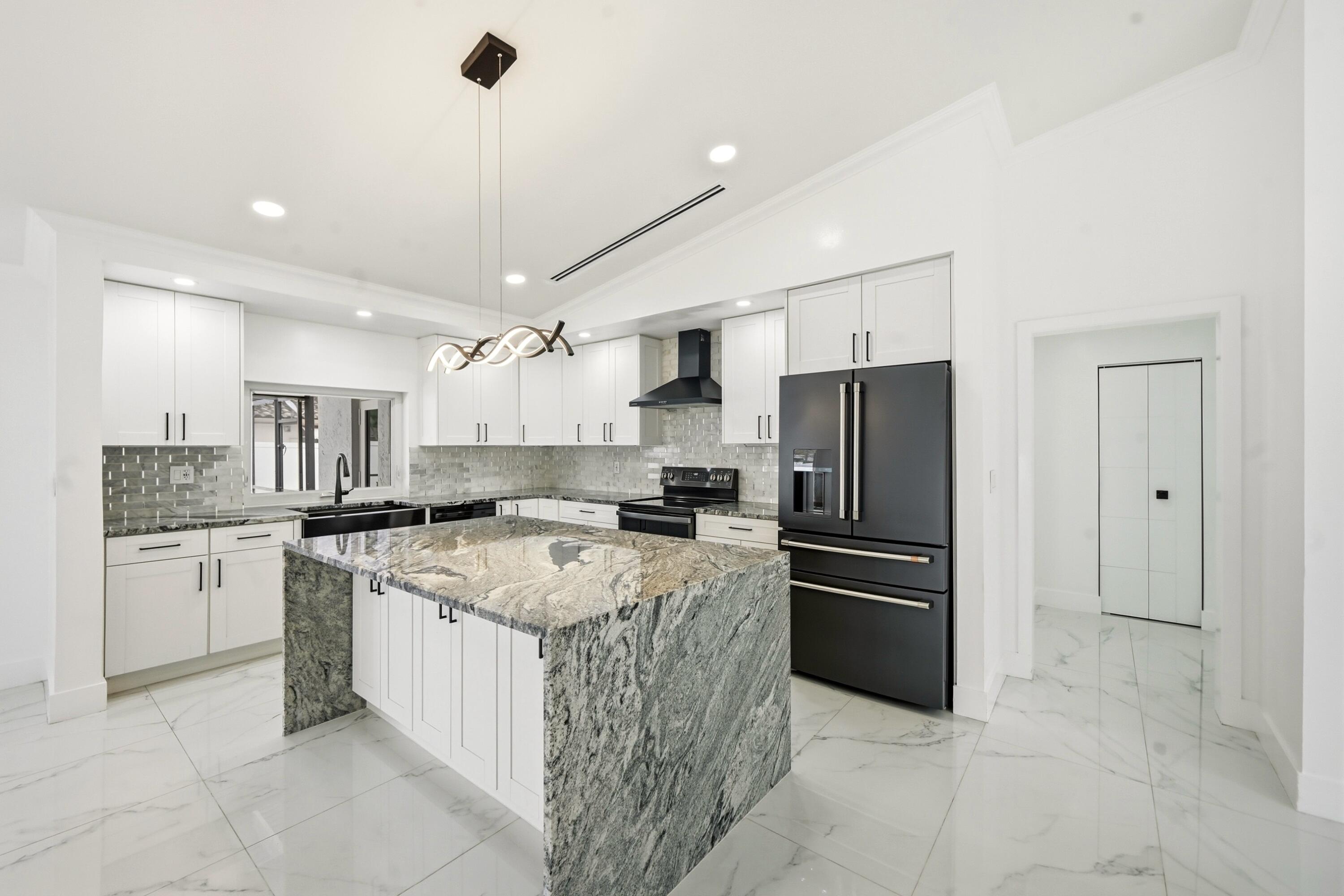 PARADISE PALMS UNIT 5 - Residential Lease