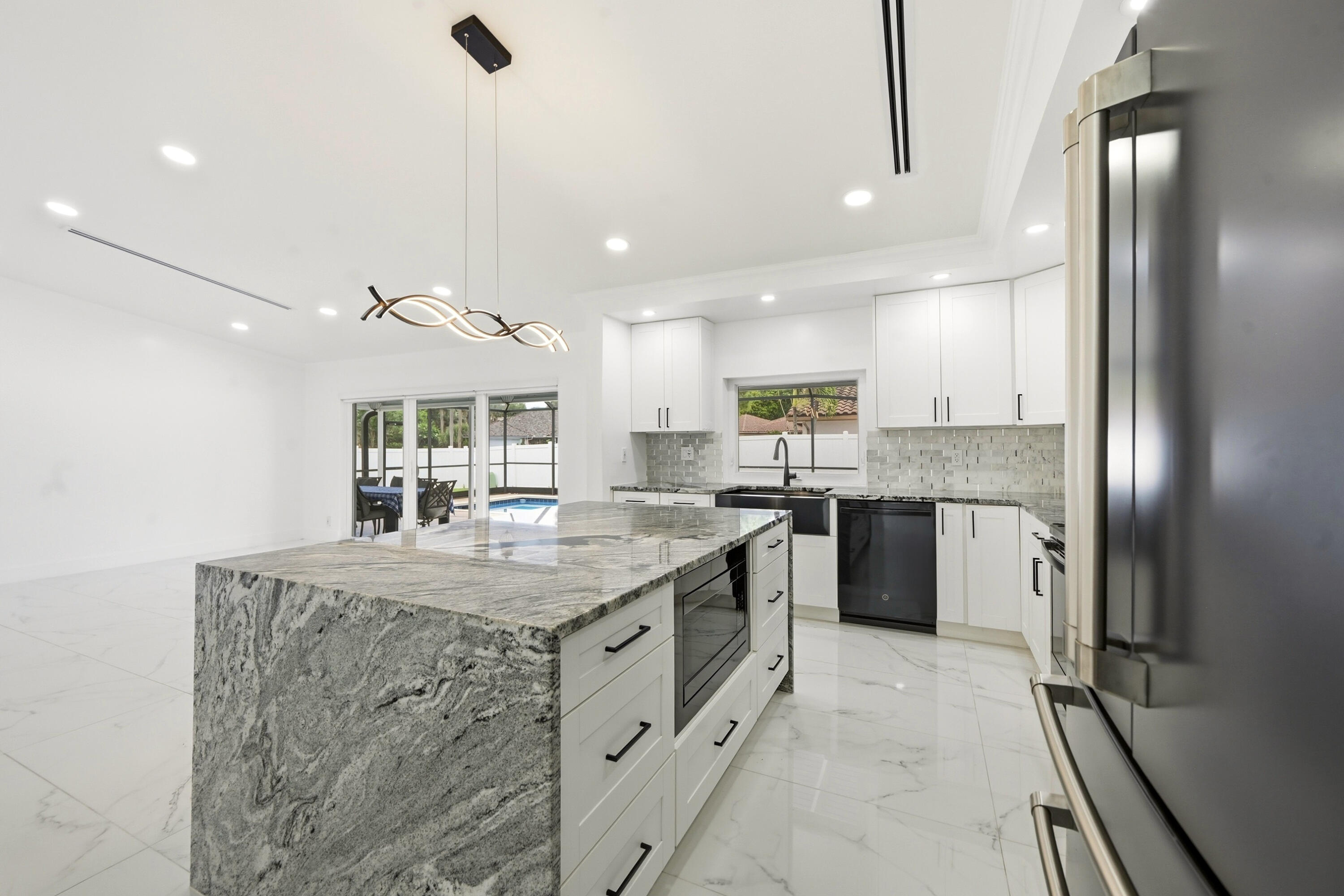 PARADISE PALMS UNIT 5 - Residential Lease