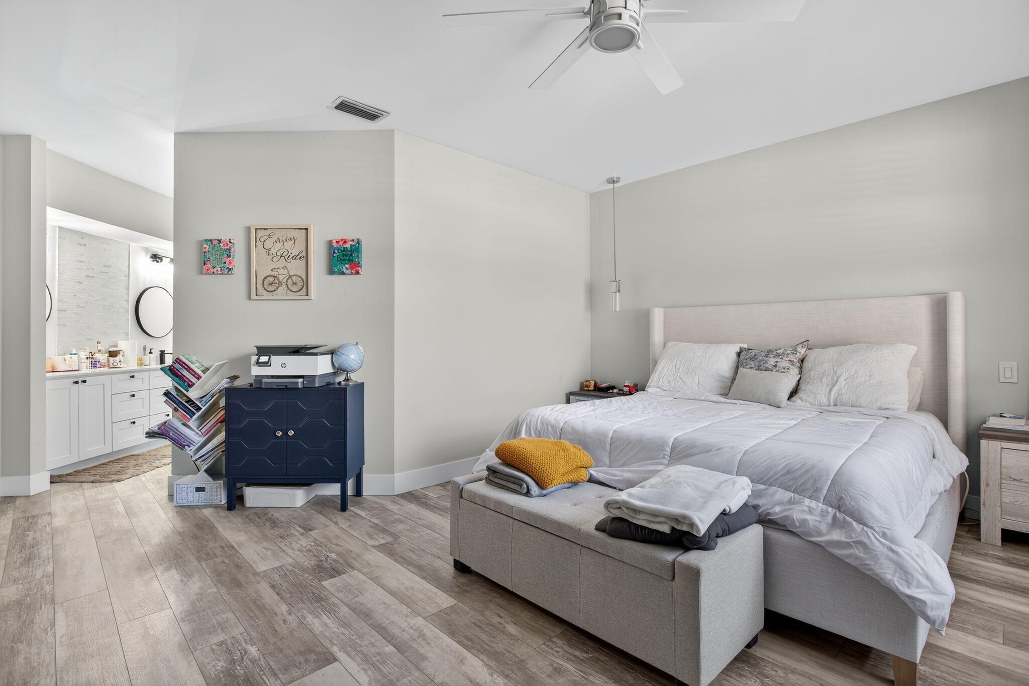 GLEN CONDOMINIUM 1 - Residential Lease