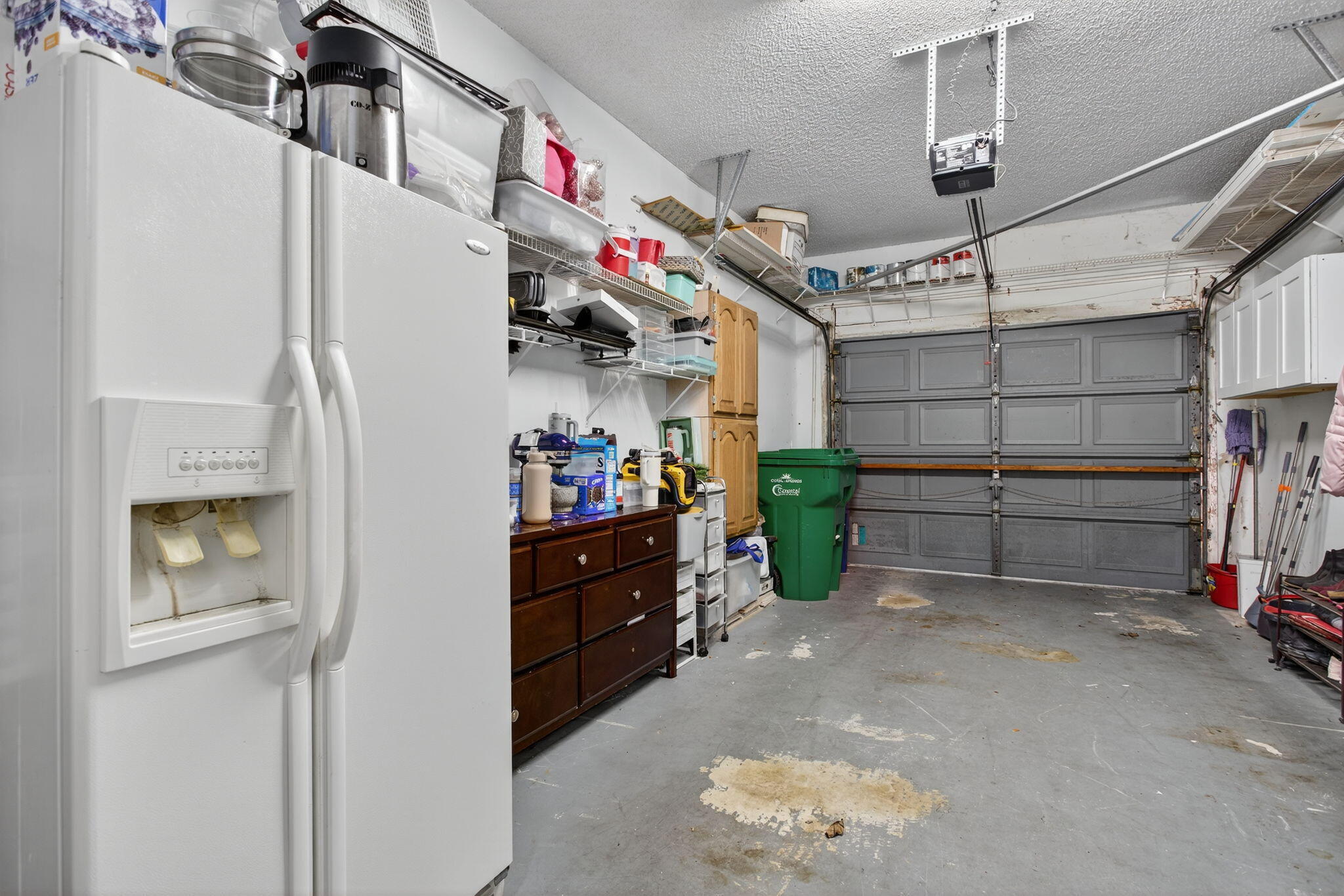 GLEN CONDOMINIUM 1 - Residential Lease