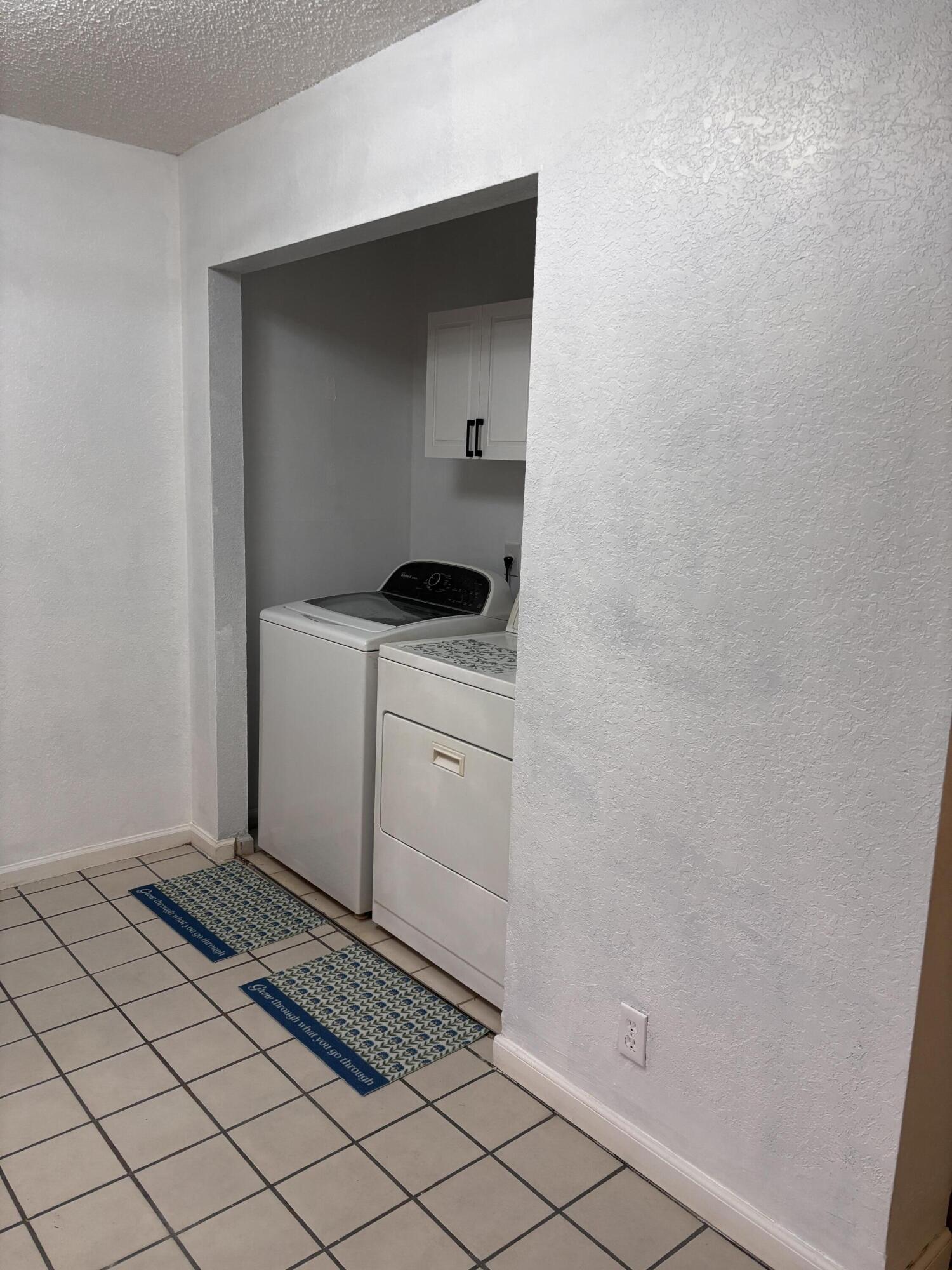 VALENCIA ESTATES - Residential