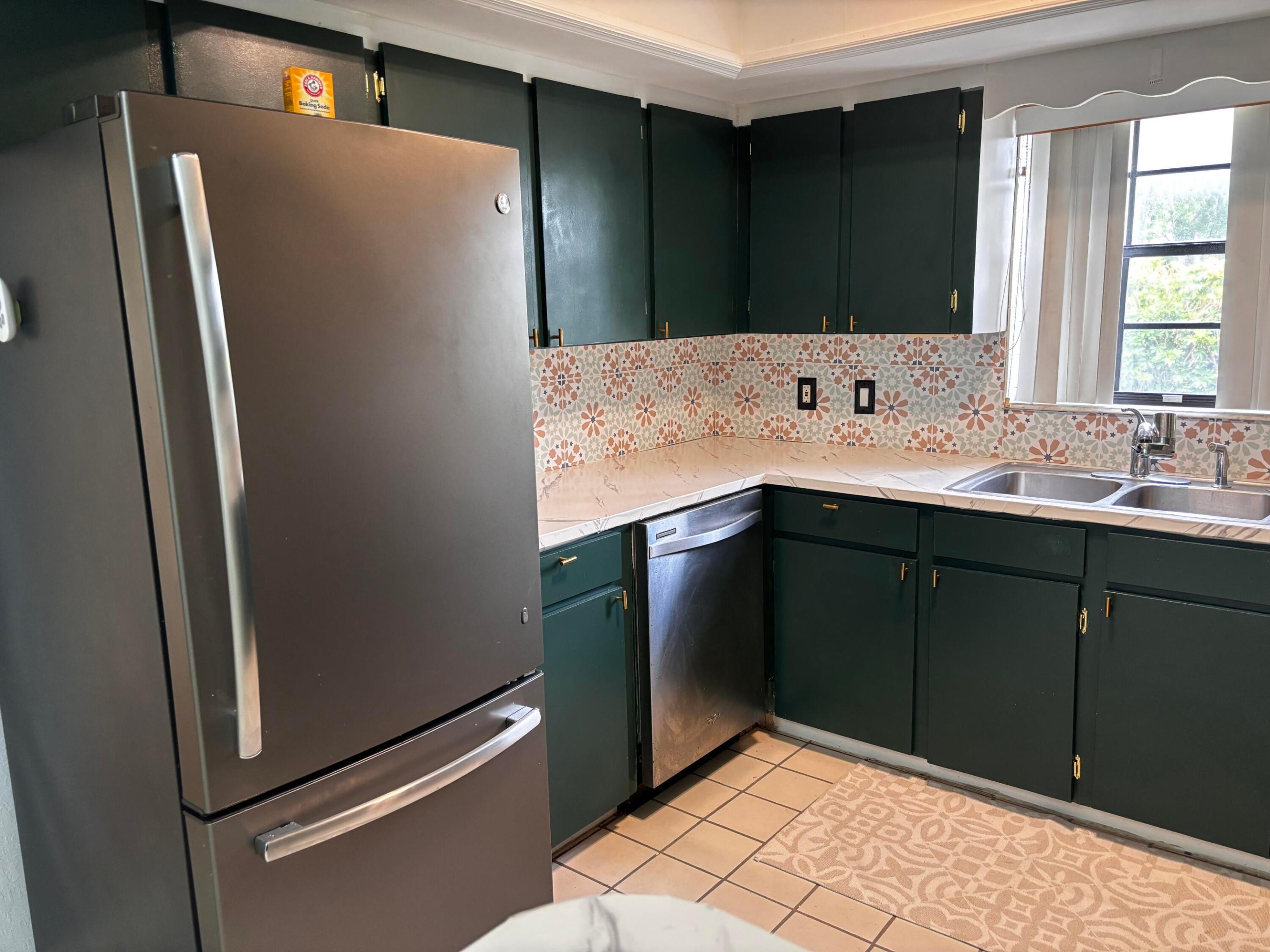 VALENCIA ESTATES - Residential