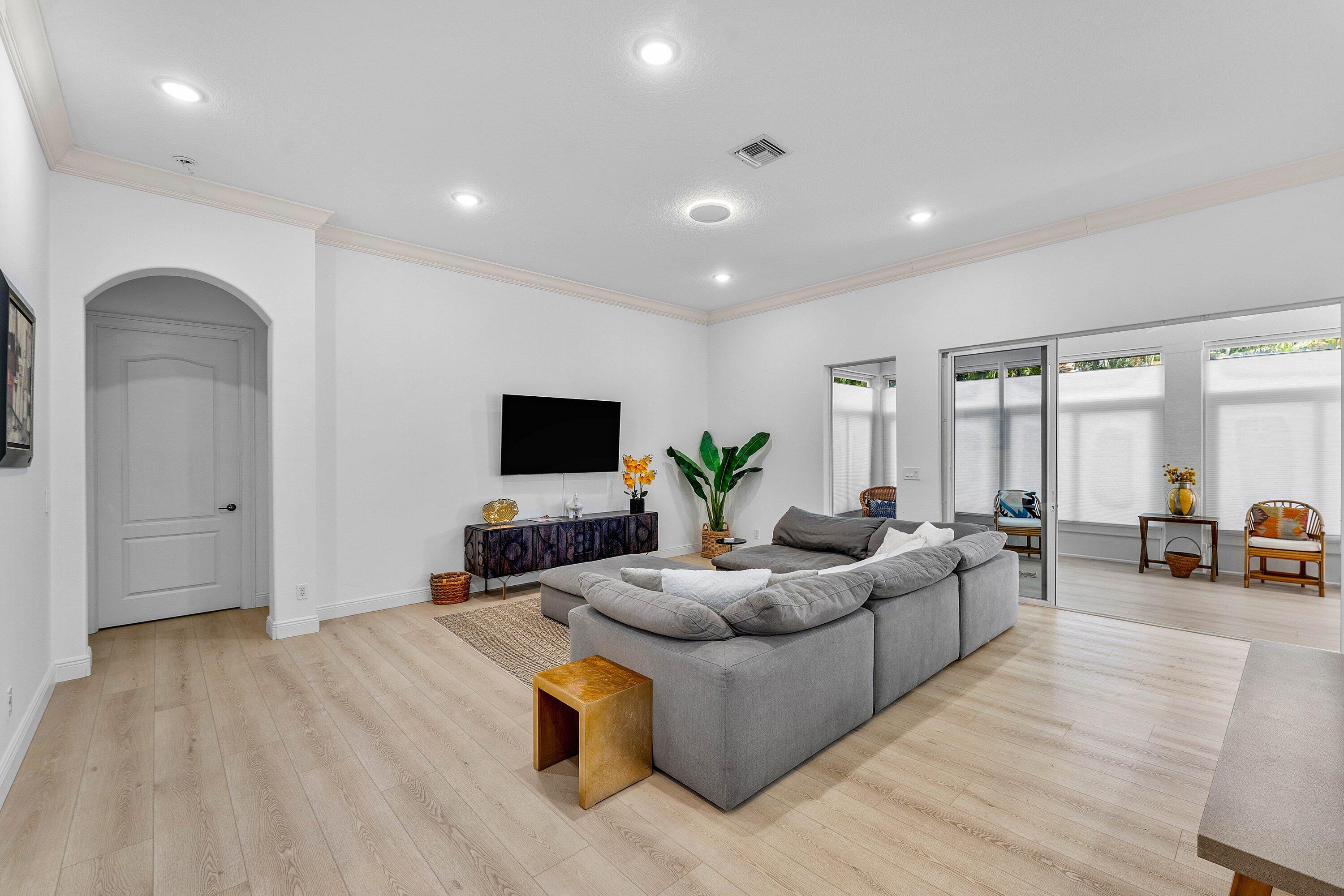 GOLF AND TENNIS VILLAGE PH 3 - Residential Lease