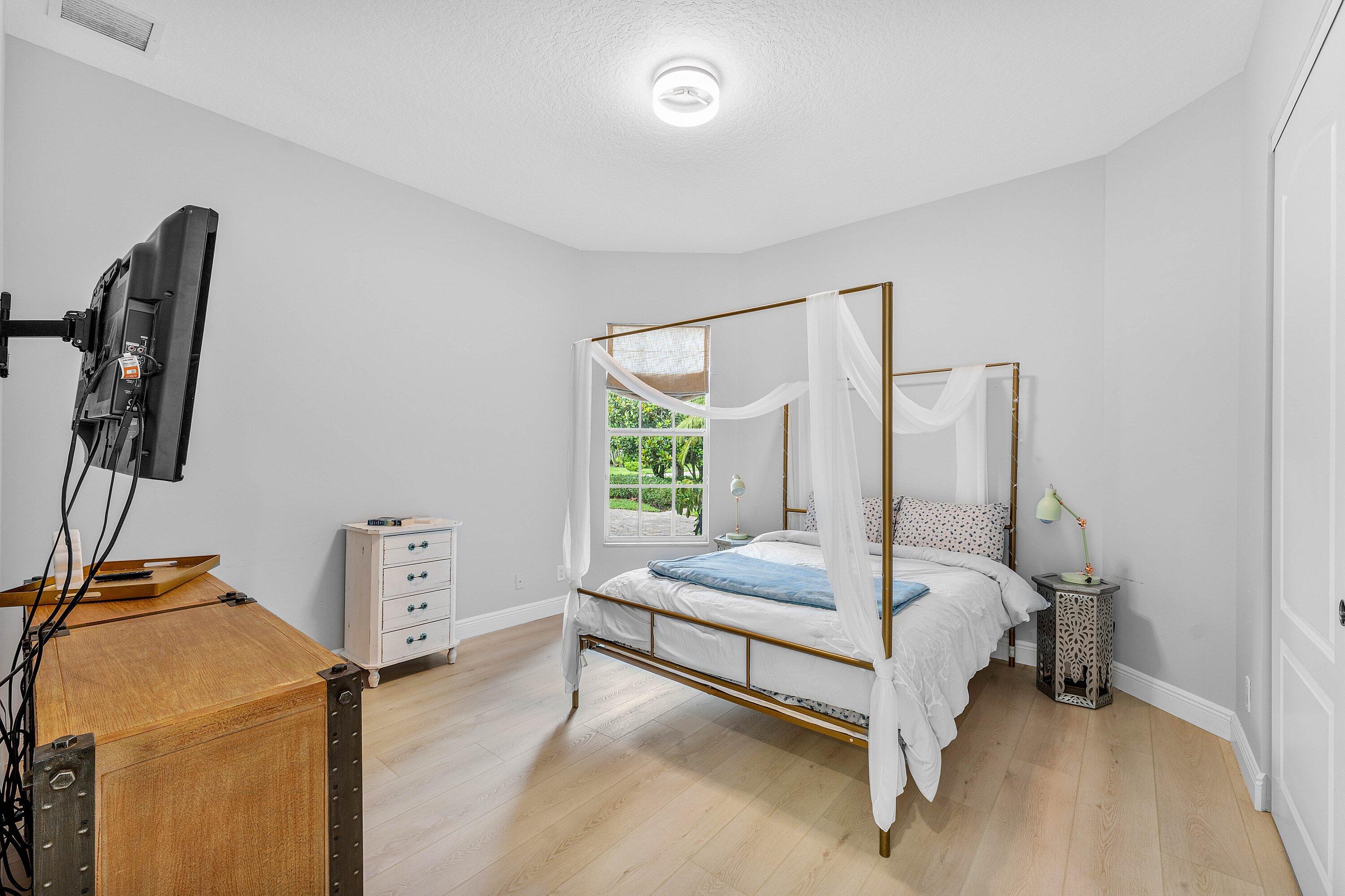 GOLF AND TENNIS VILLAGE PH 3 - Residential Lease