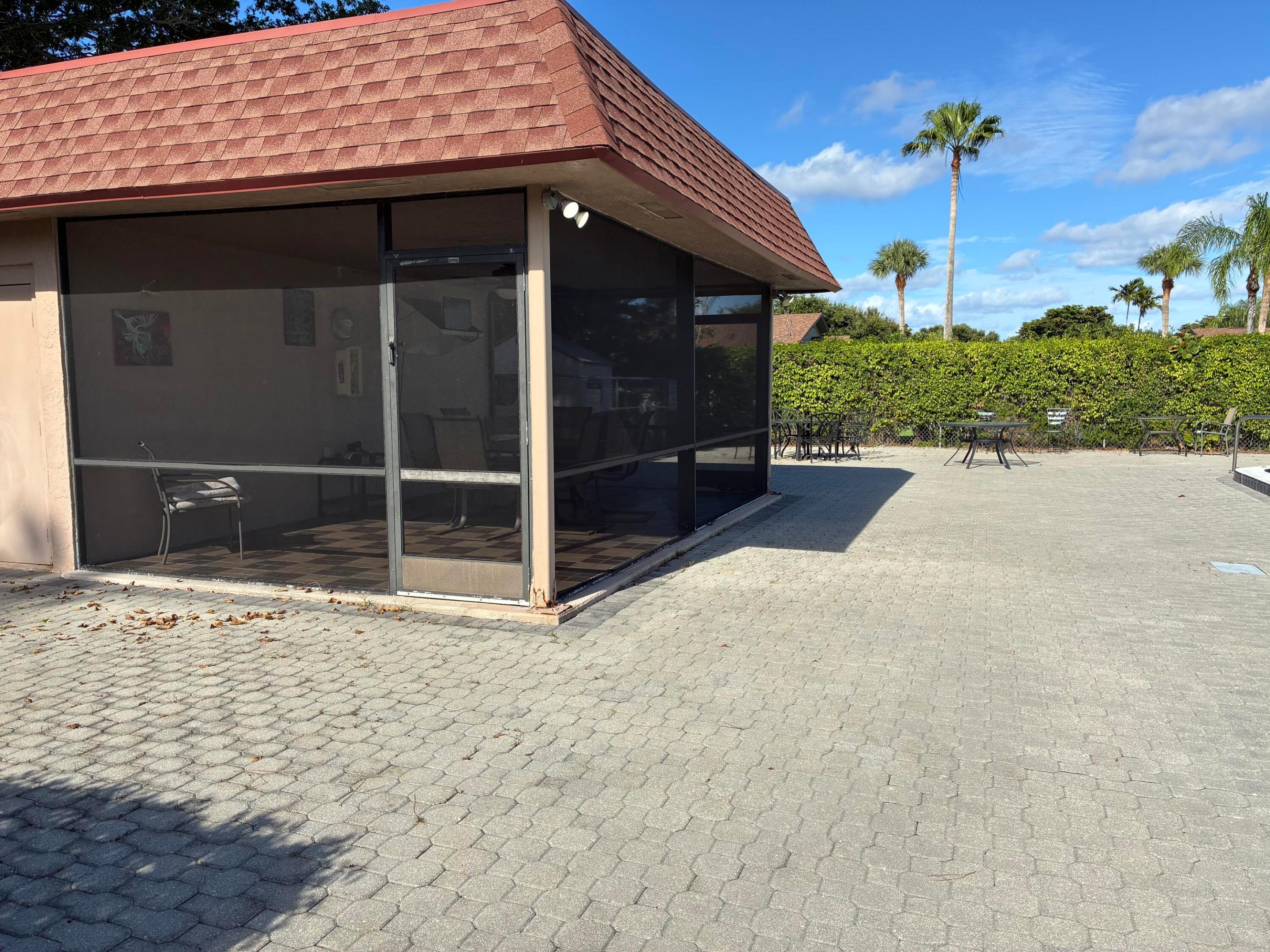 PALMLAND VILLAS I CONDO - Residential