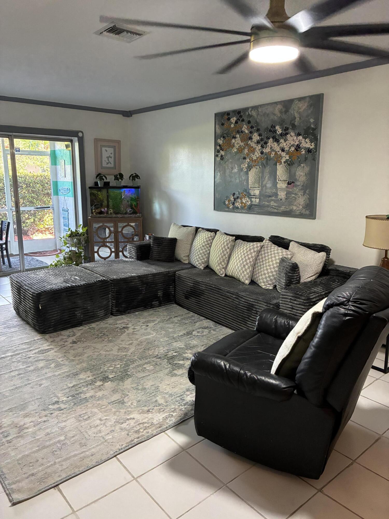 PALMLAND VILLAS I CONDO - Residential