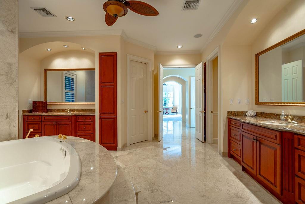 Hillsboro Isles 29-4 B - Residential