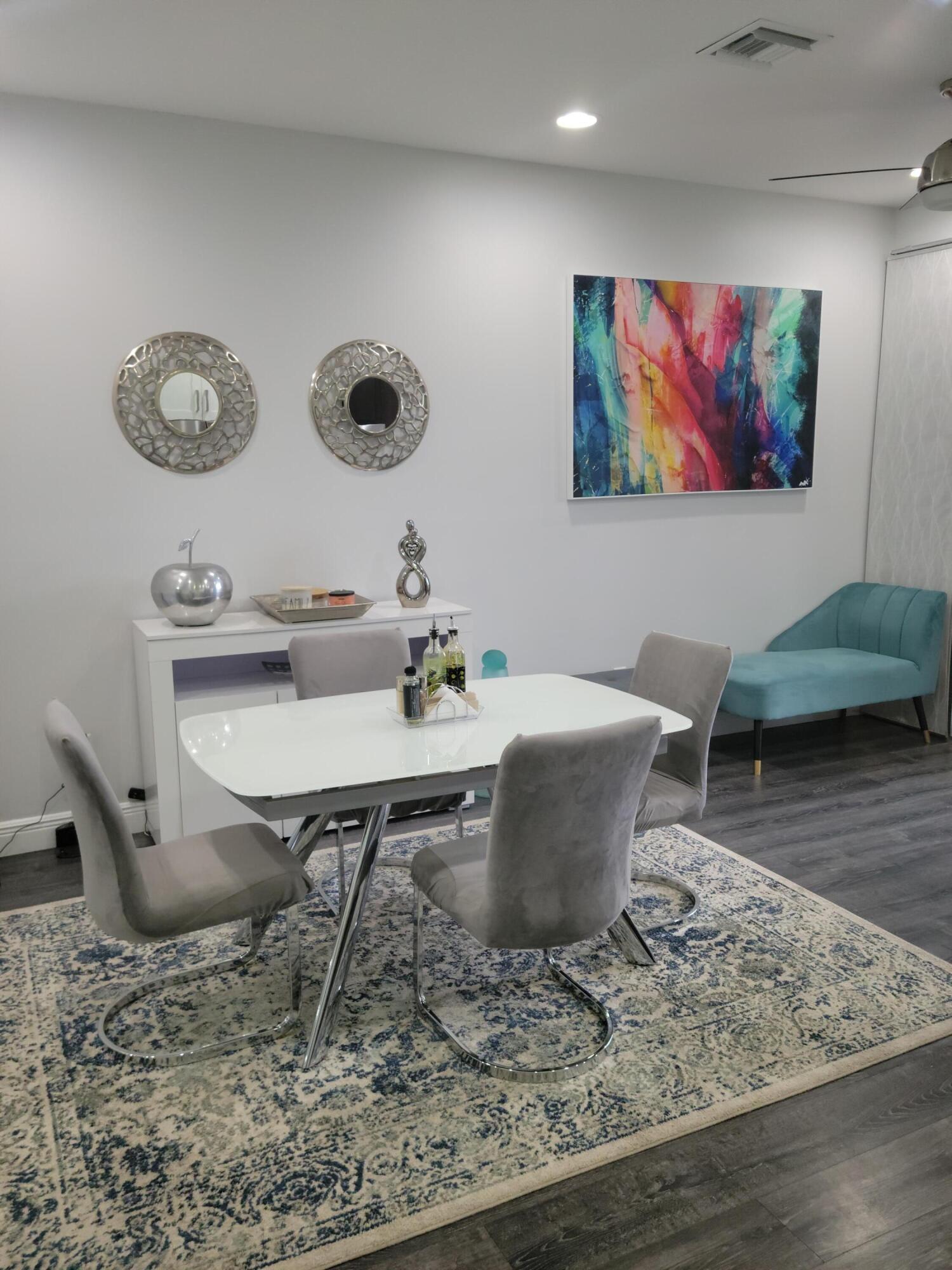5150 HILLSBORO - Residential Lease