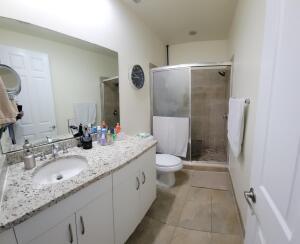 5150 HILLSBORO - Residential Lease