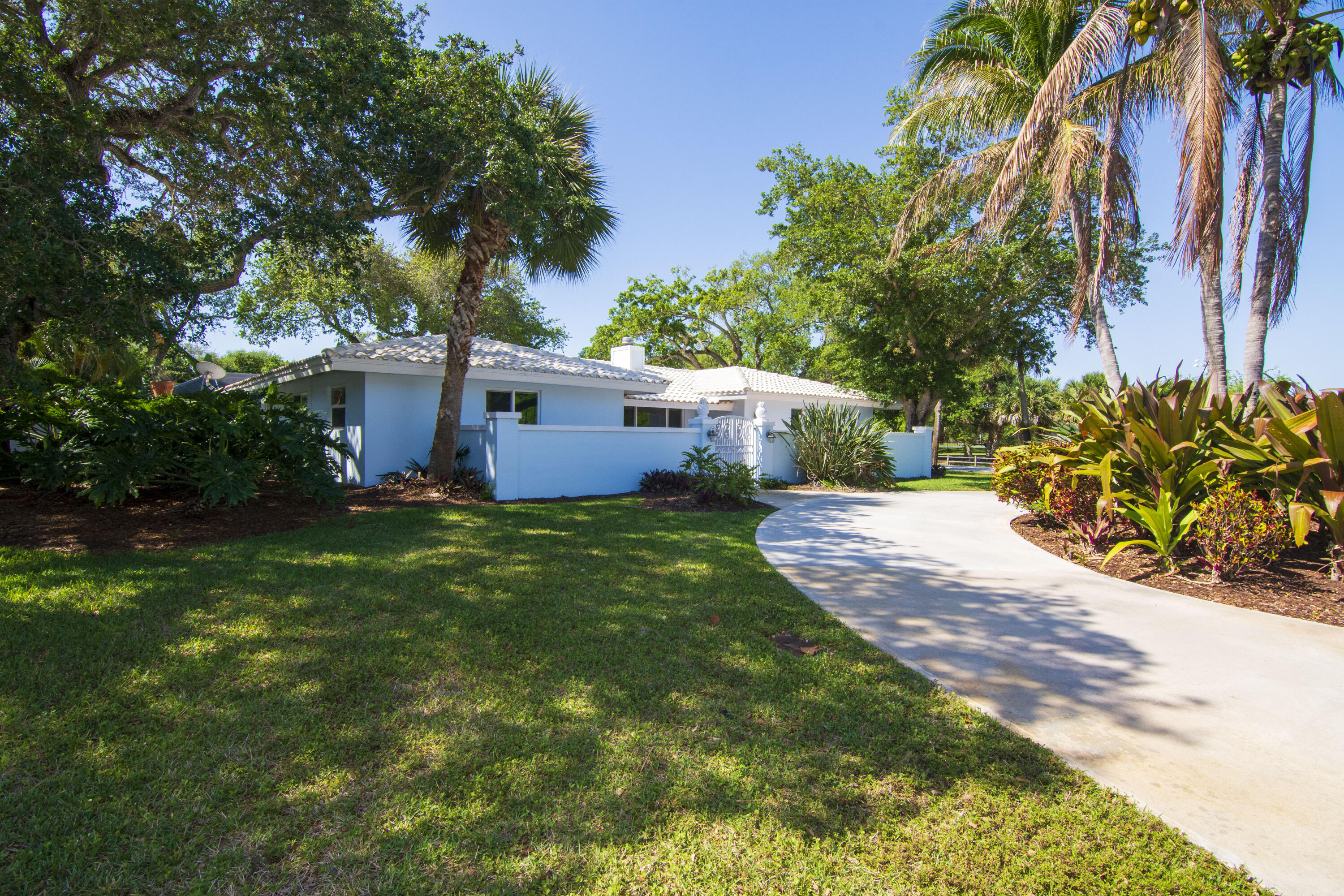 RIVER OAKS ESTATES UNIT 2 - Residential