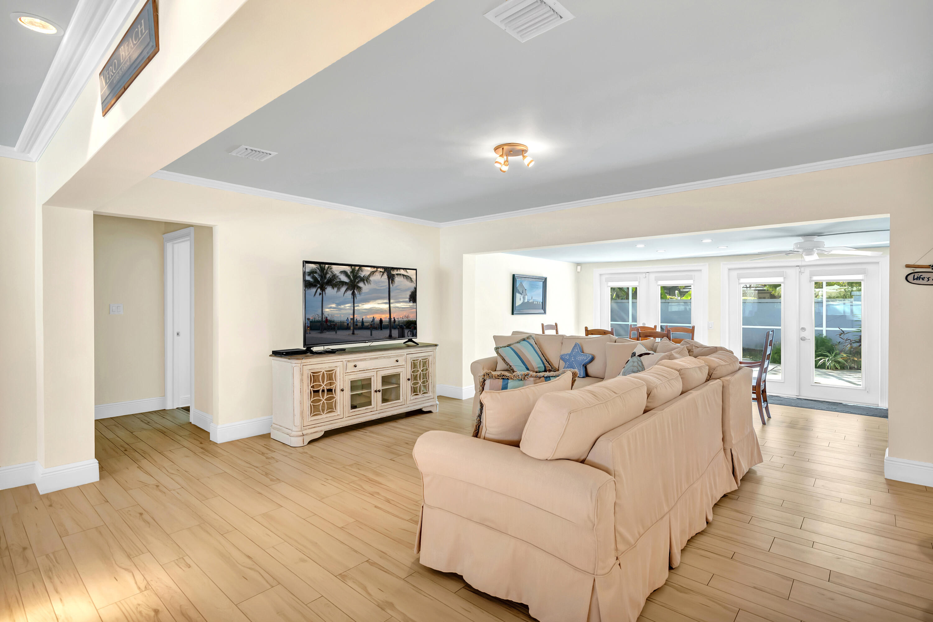 RIVER OAKS ESTATES UNIT 2 - Residential