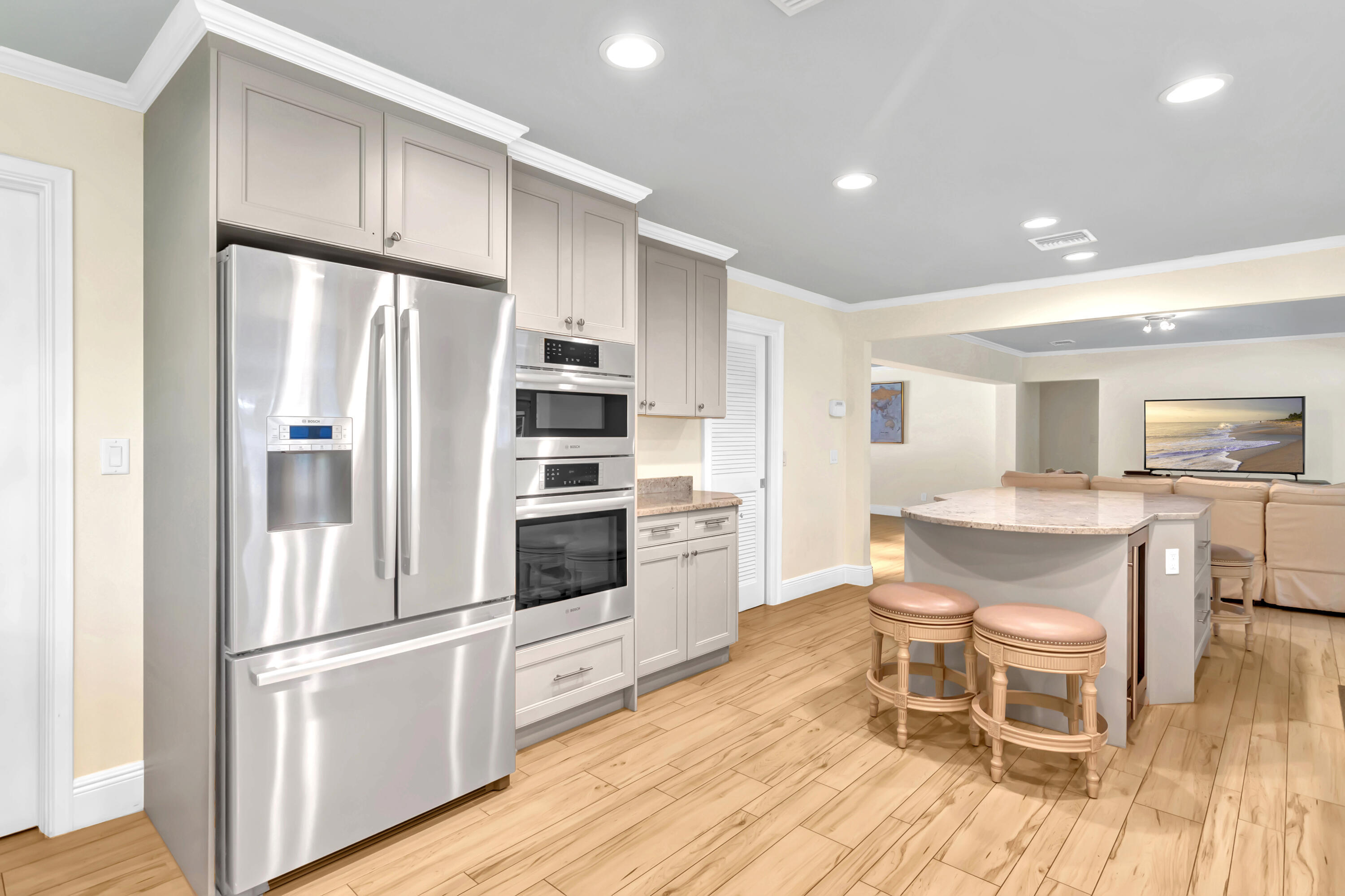 RIVER OAKS ESTATES UNIT 2 - Residential
