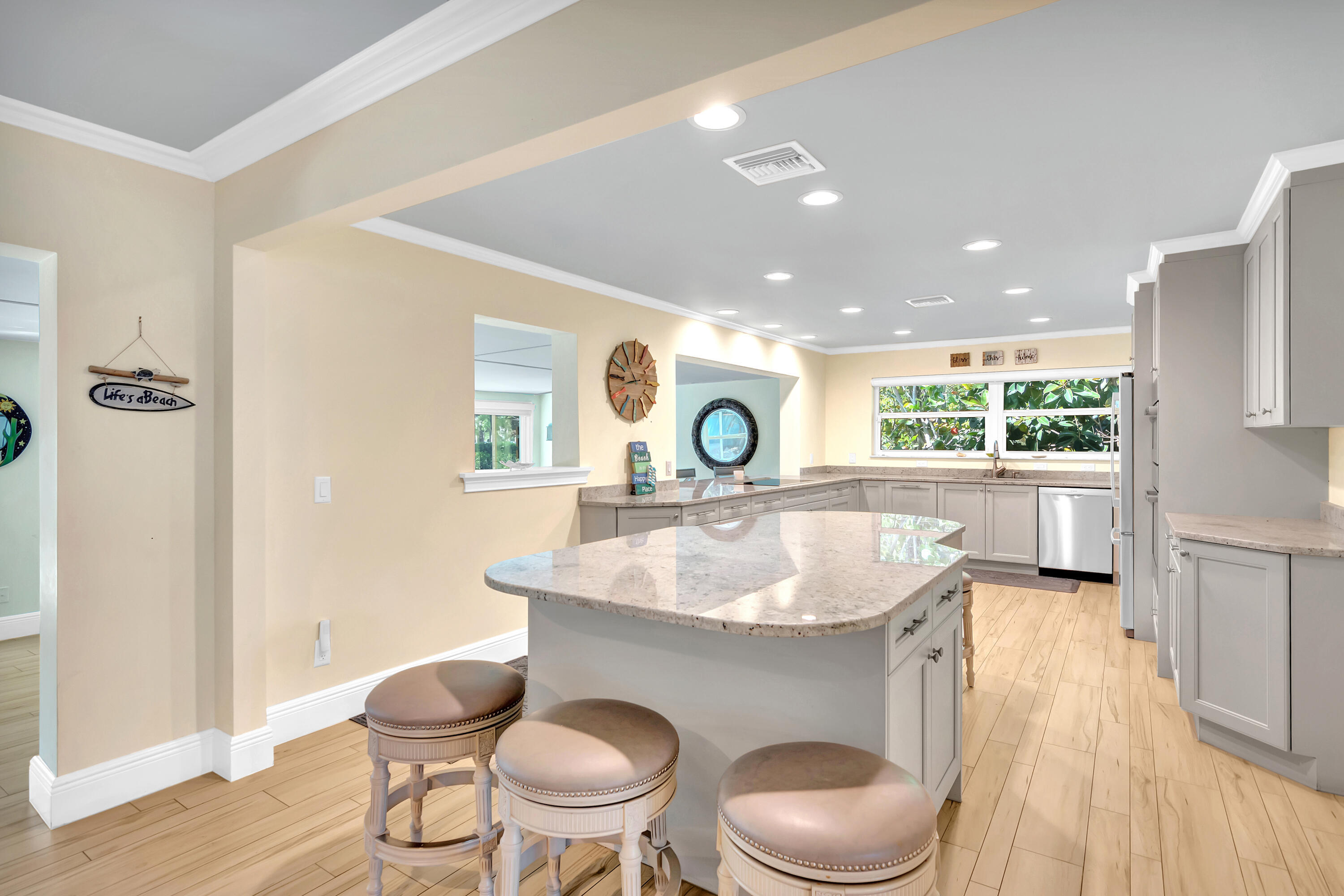 RIVER OAKS ESTATES UNIT 2 - Residential
