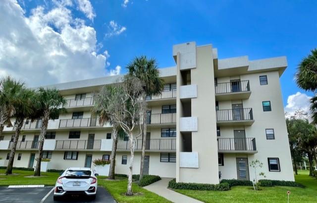 The Palms of Deer Creek - Residential
